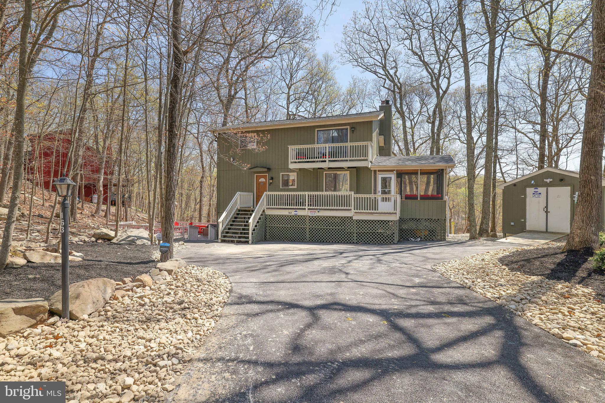 SAW CREEK ESTATES - Residential