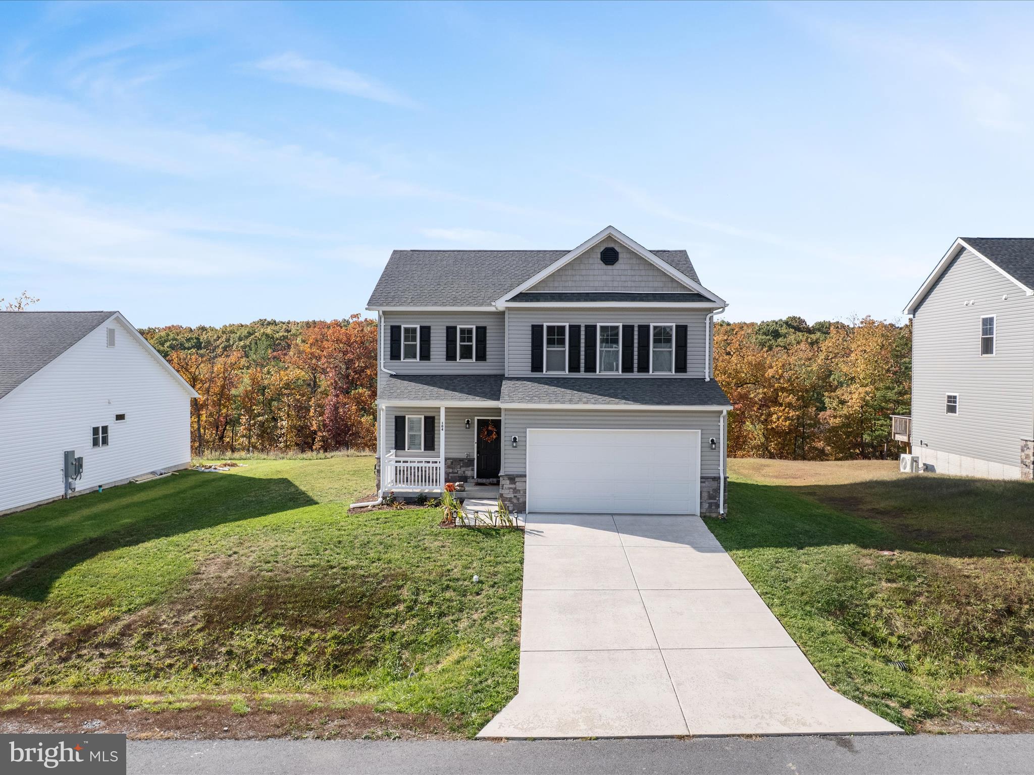 MIDDLE CREEK VISTAS - Residential