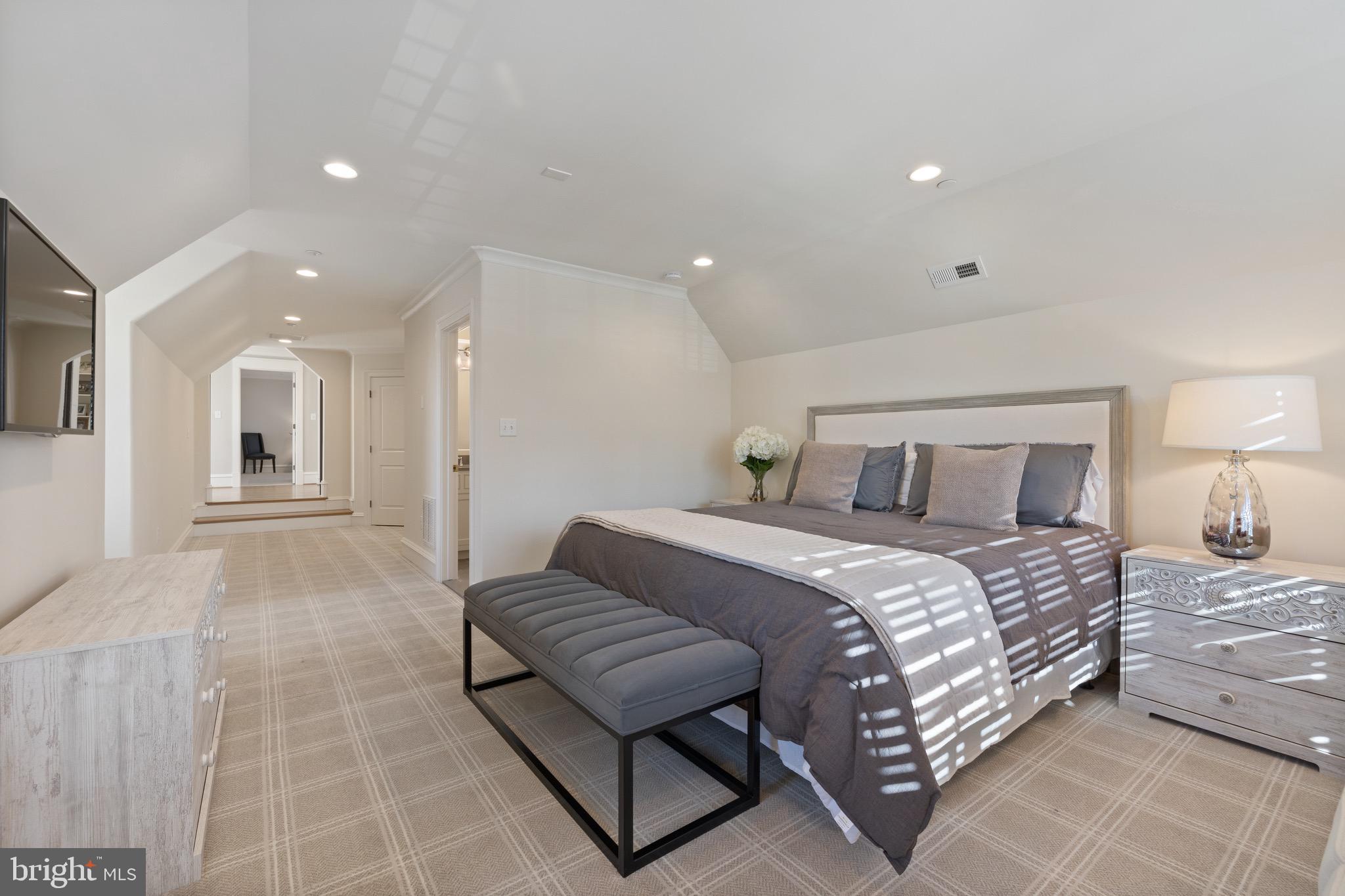 HAMPTON PARK - Residential