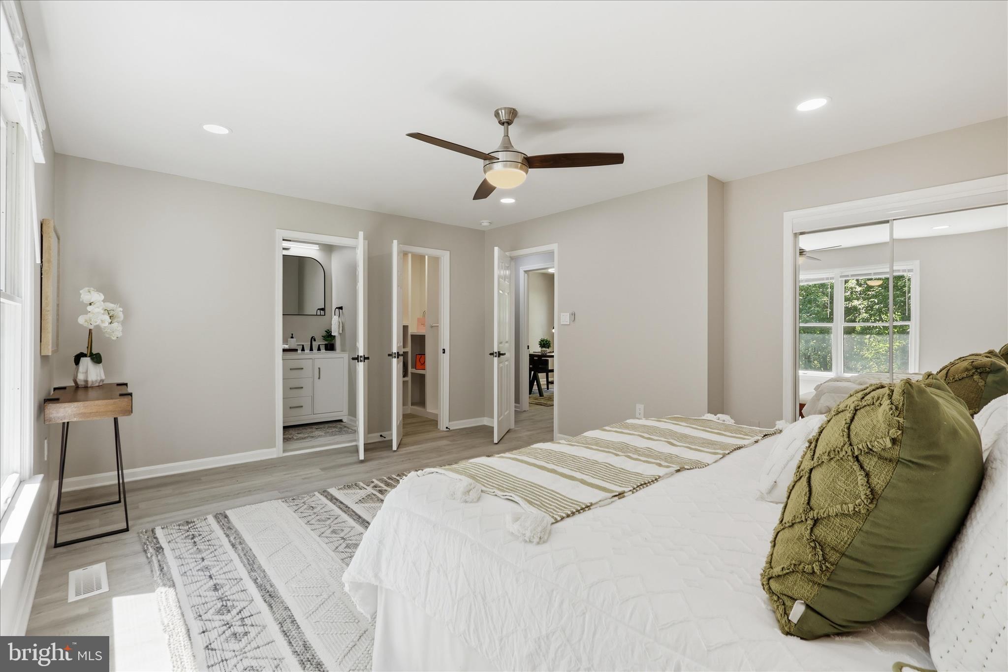 AVON CREST - Residential