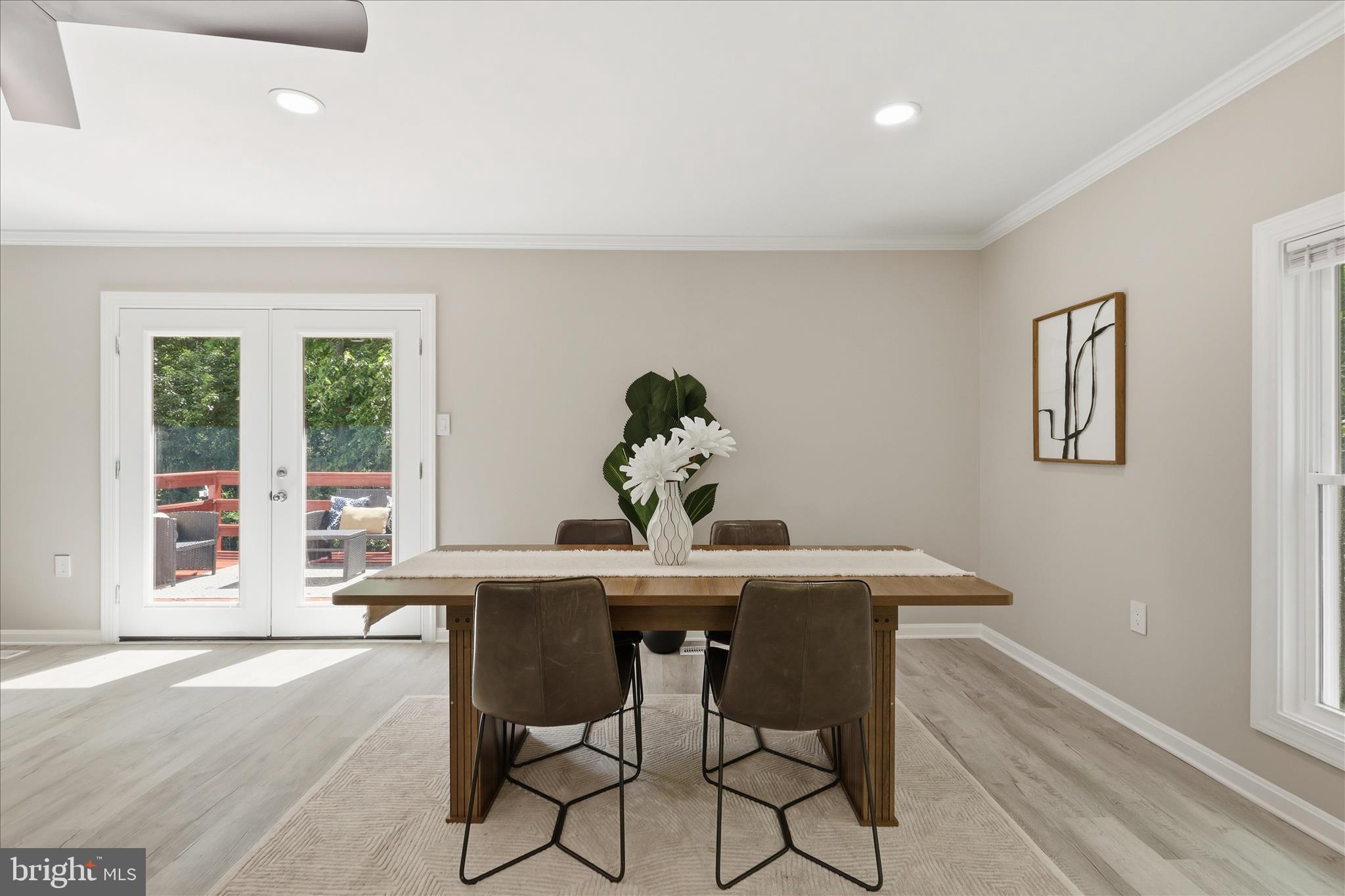 AVON CREST - Residential