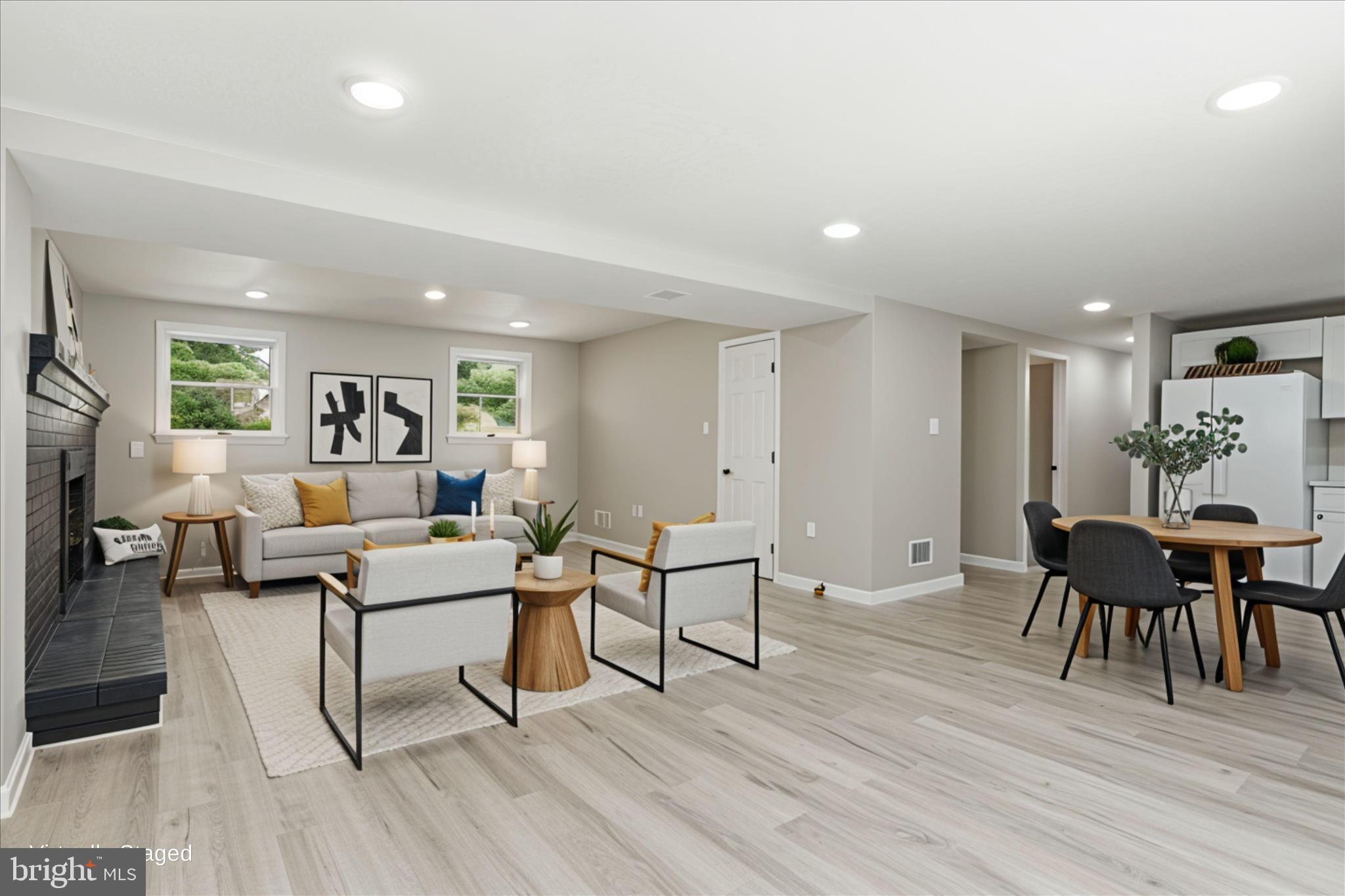 AVON CREST - Residential