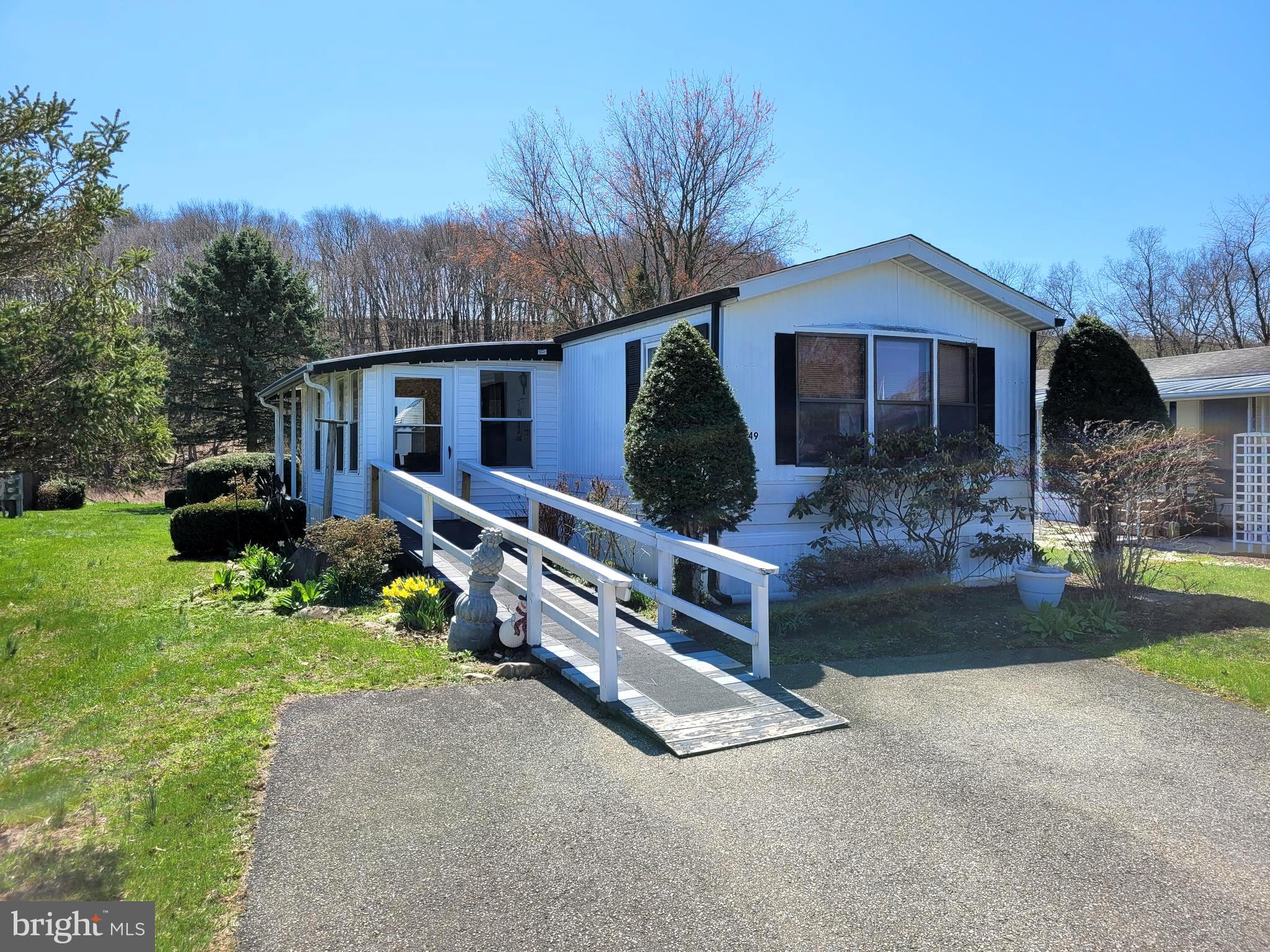 IRISH CREEK VILLAGE - Residential