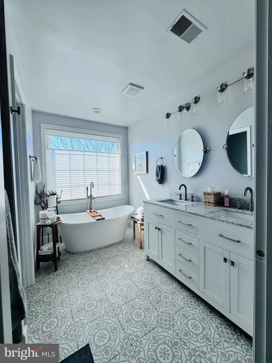 POTOMAC CLUB - Residential