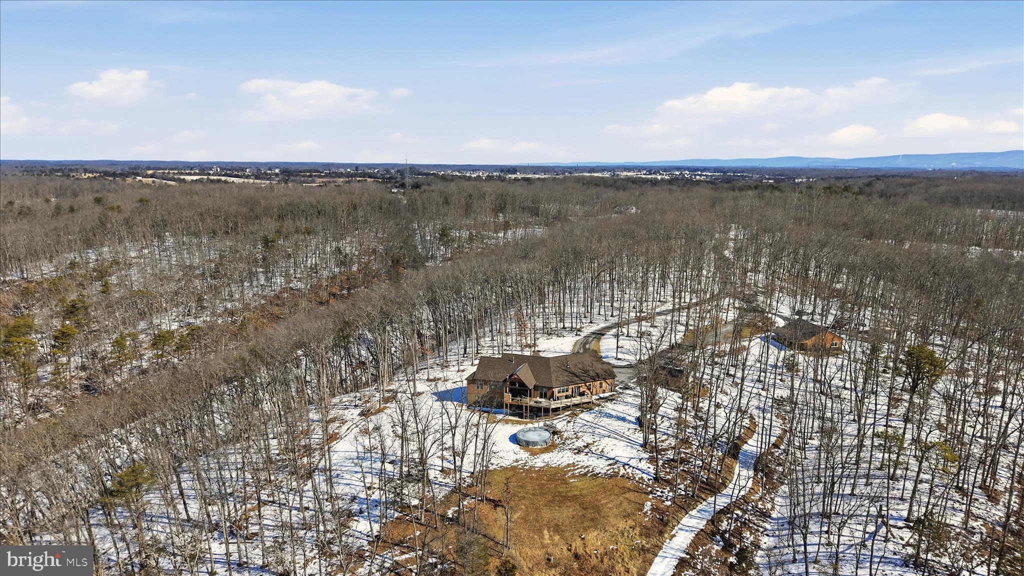 ESTATES AT LAKE JOHN - Residential
