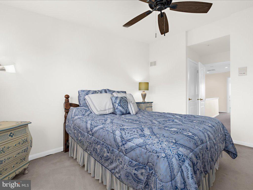 CHESAPEAKE HARBOUR - Residential