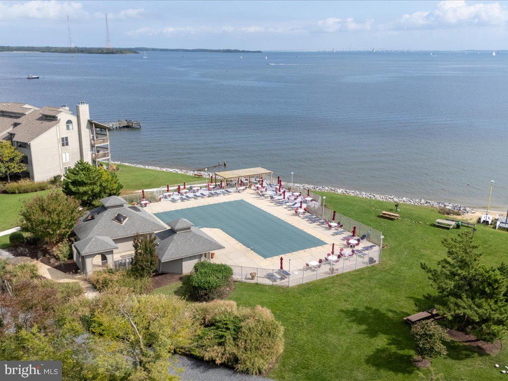 CHESAPEAKE HARBOUR - Residential