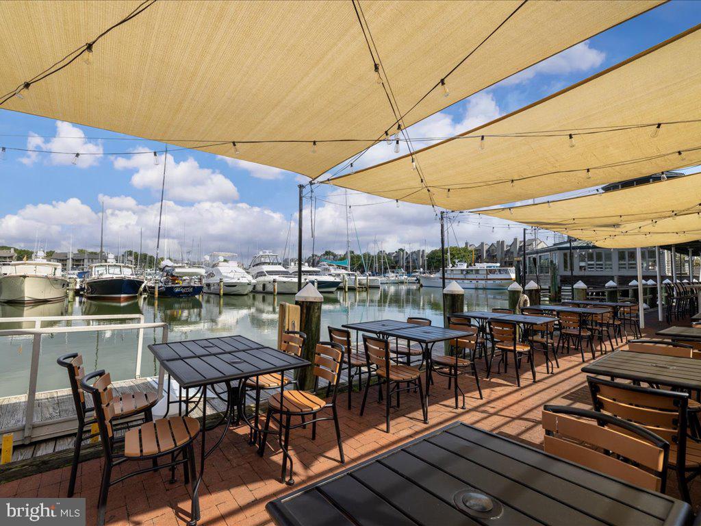 CHESAPEAKE HARBOUR - Residential