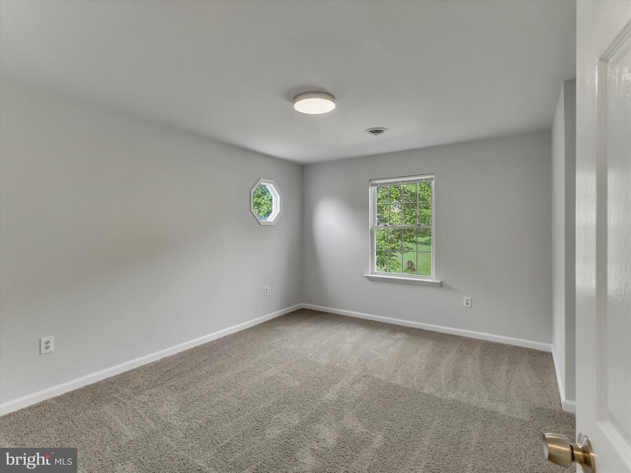 GREEN HILLS - Residential