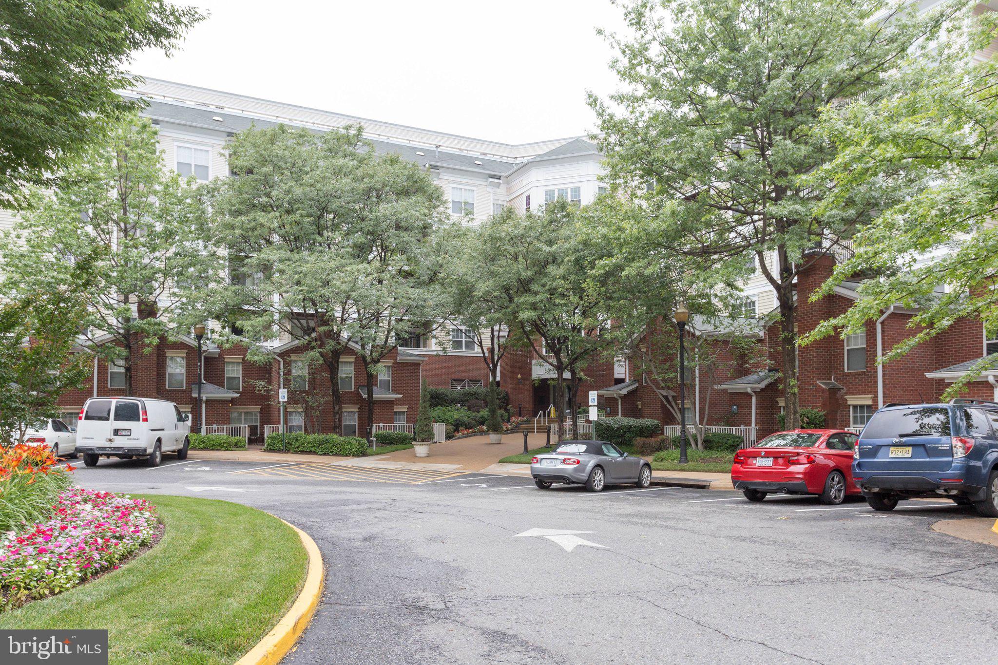 LILLIAN COURT AT TYSONS - Residential