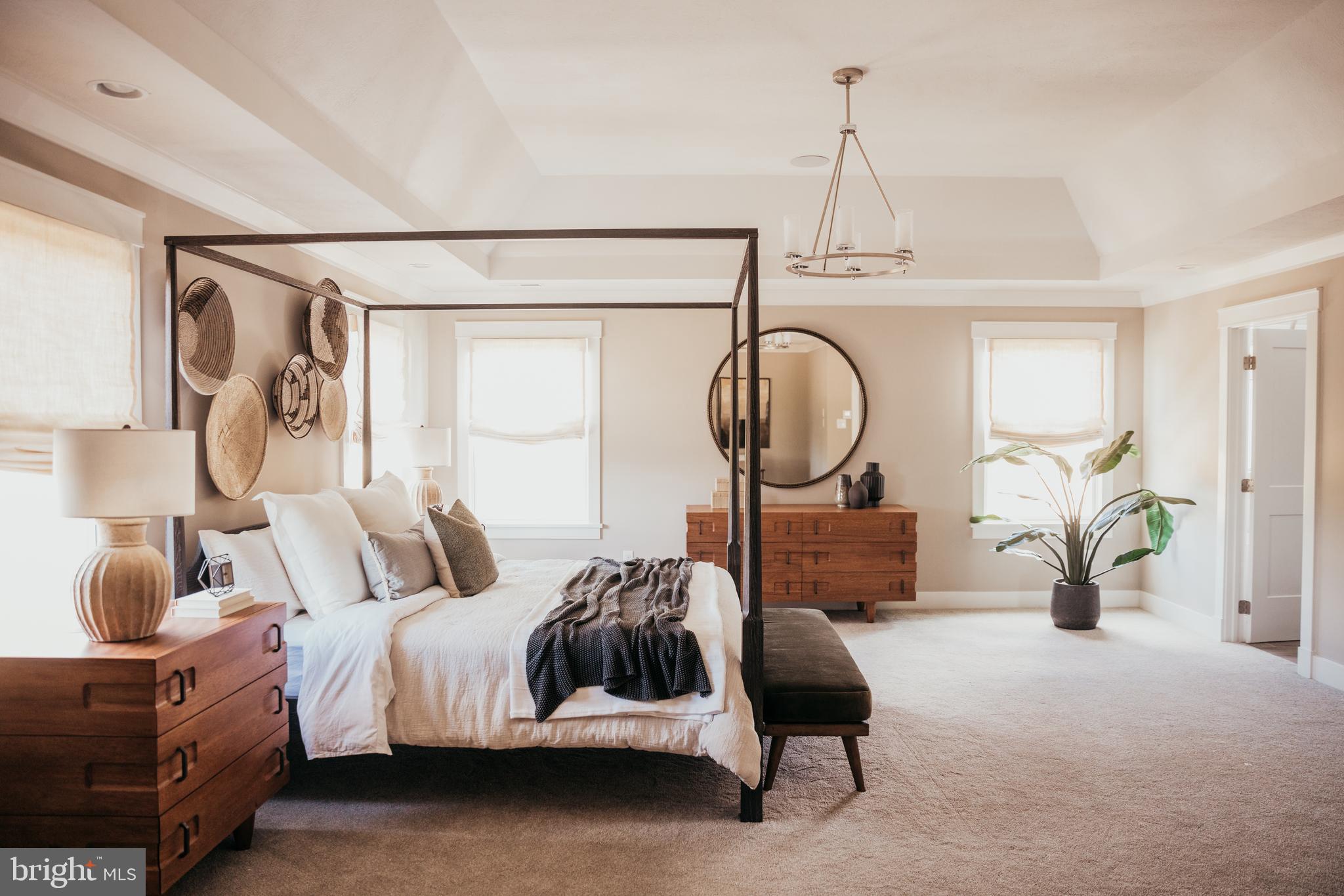 GARNET POINTE - Residential