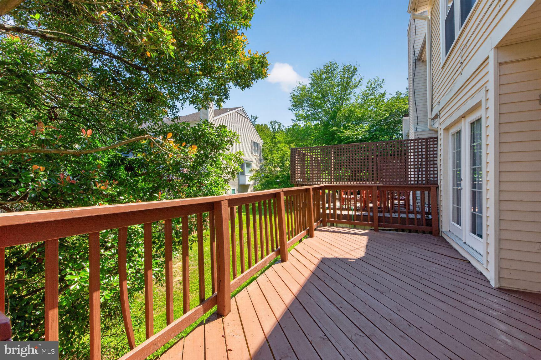 LAKE RIDGE - Residential