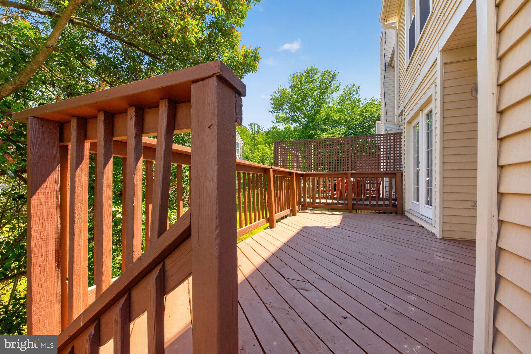 LAKE RIDGE - Residential