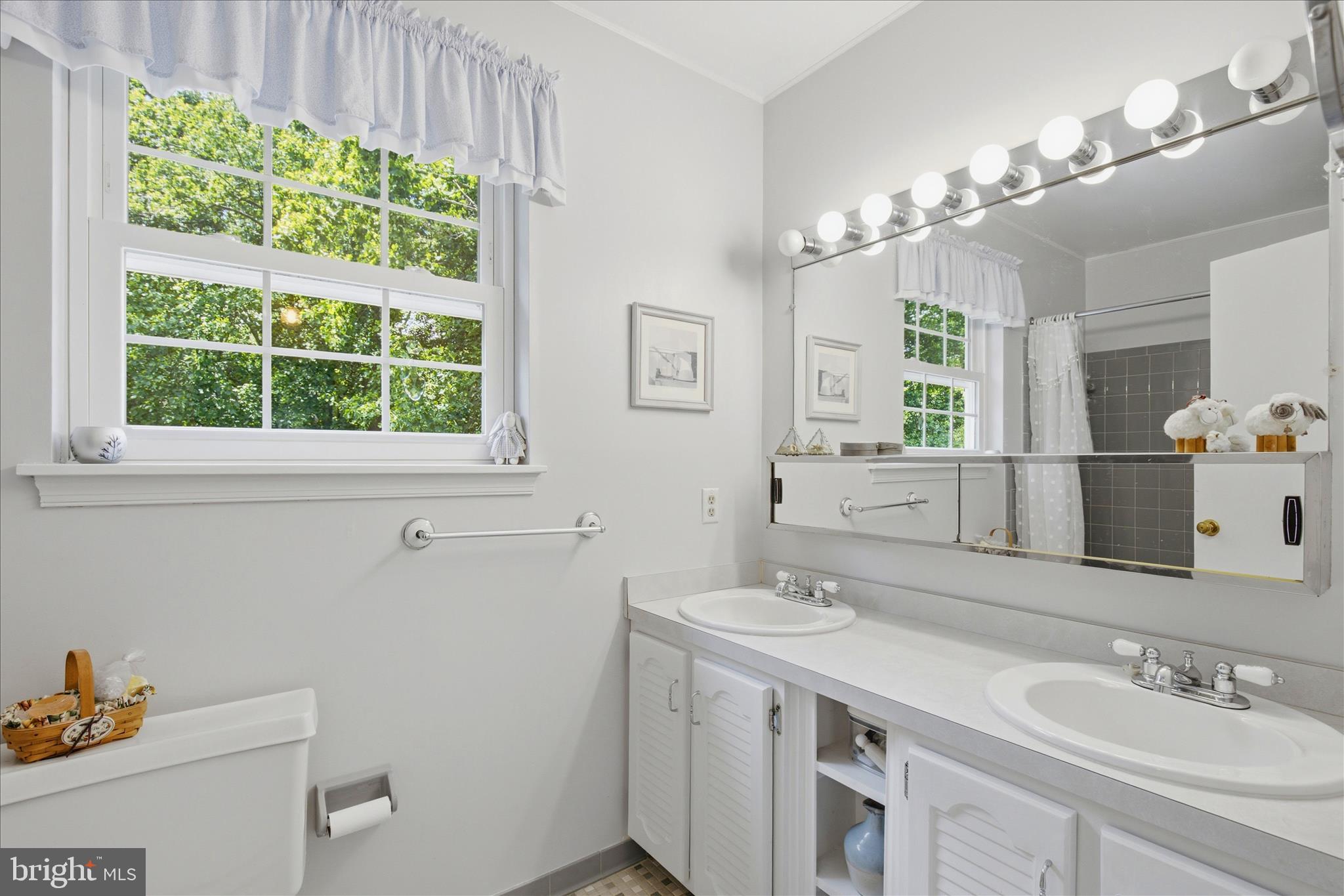 APPLE GREENE - Residential