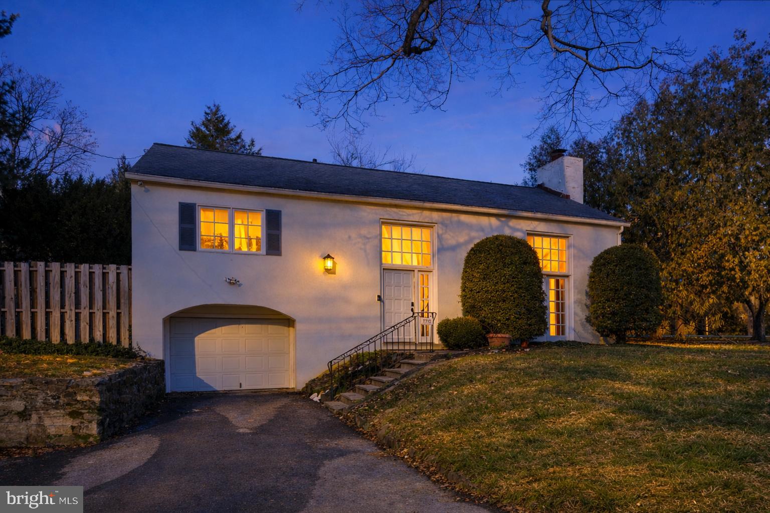 CHESTNUT HILL - Residential