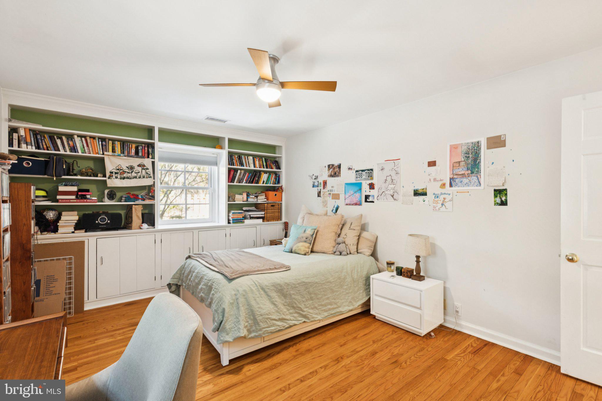 CHESTNUT HILL - Residential