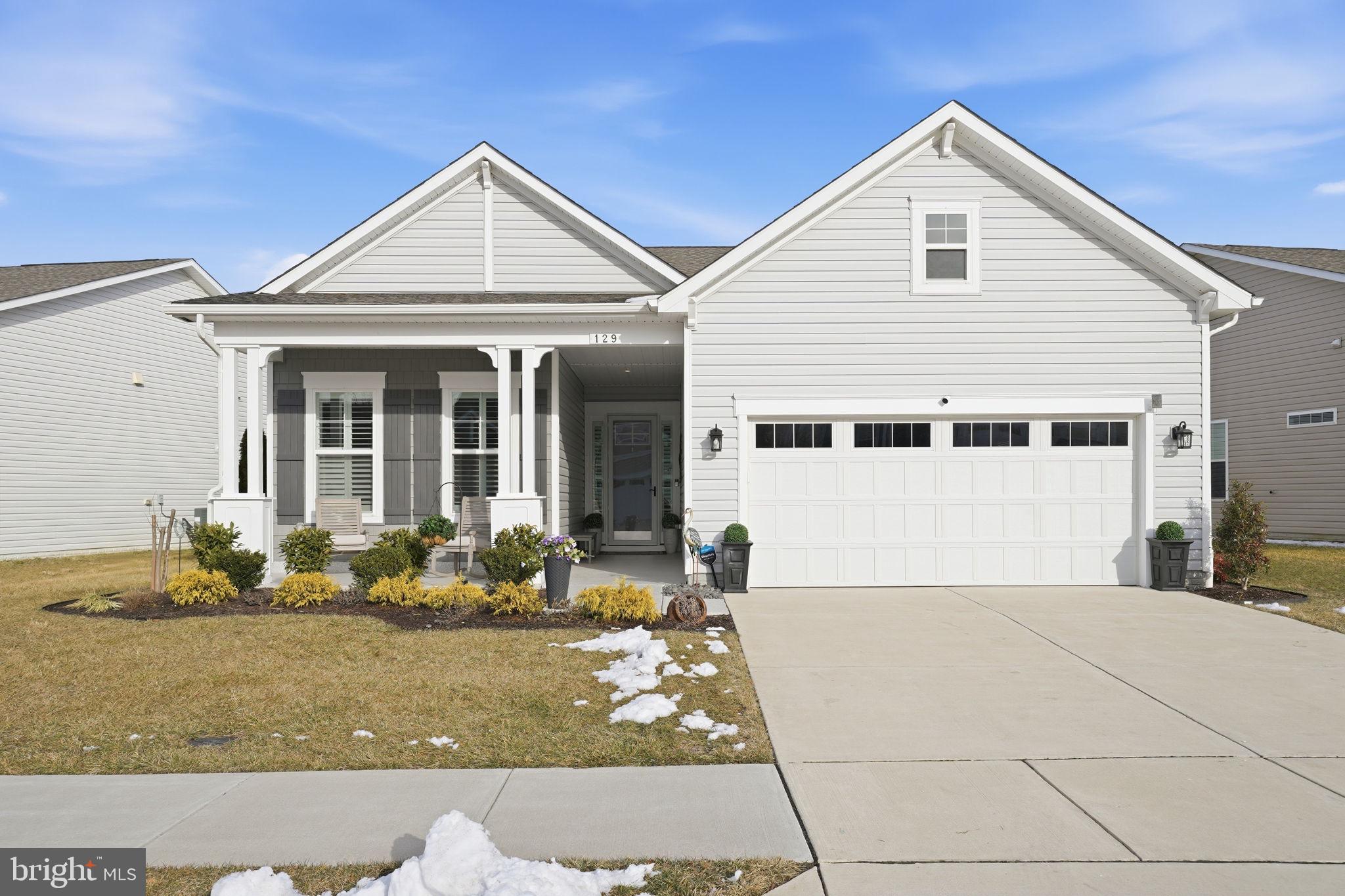 FOUR SEASONS AT KENT ISLAND - Residential