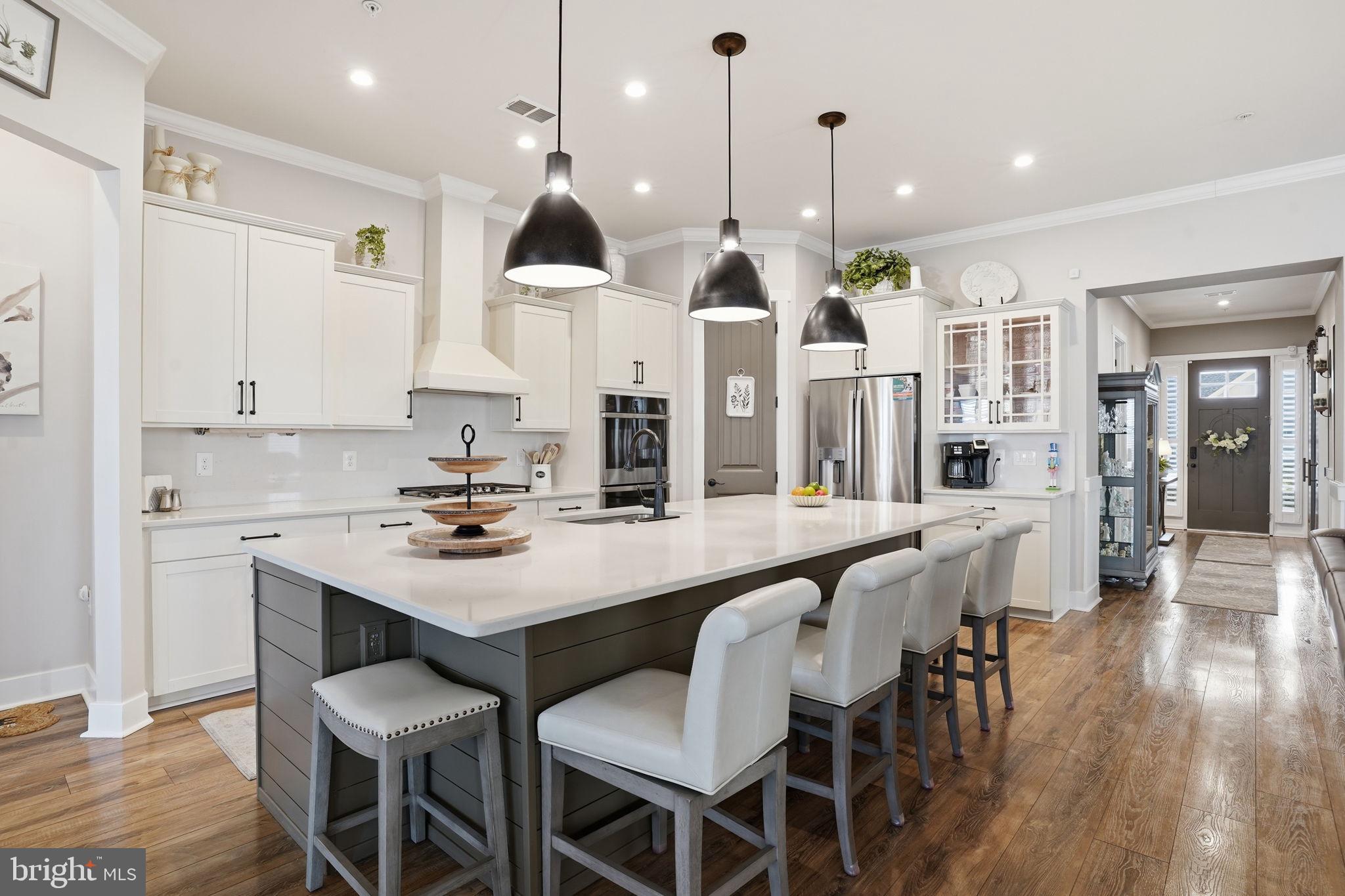 FOUR SEASONS AT KENT ISLAND - Residential