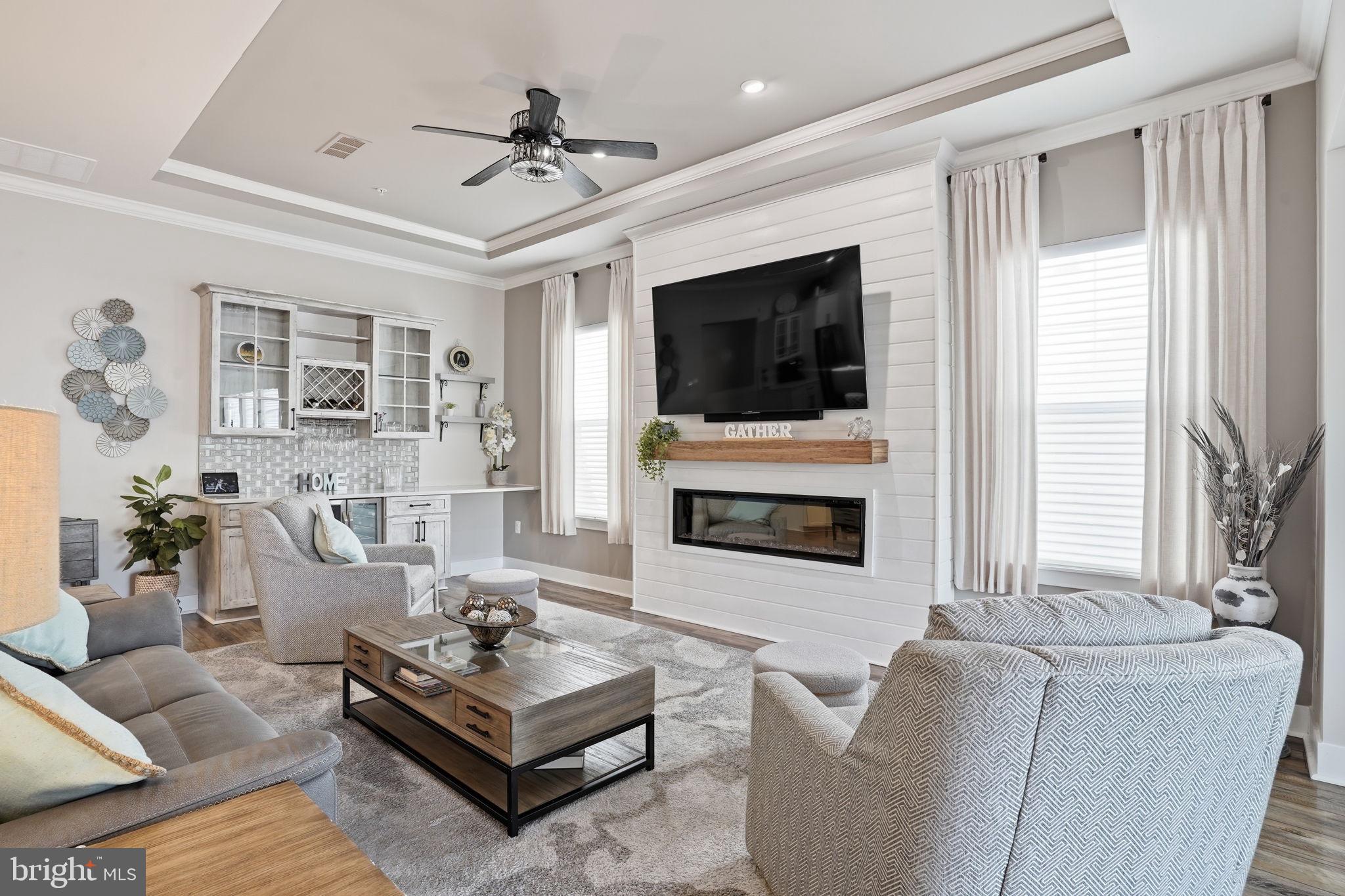 FOUR SEASONS AT KENT ISLAND - Residential