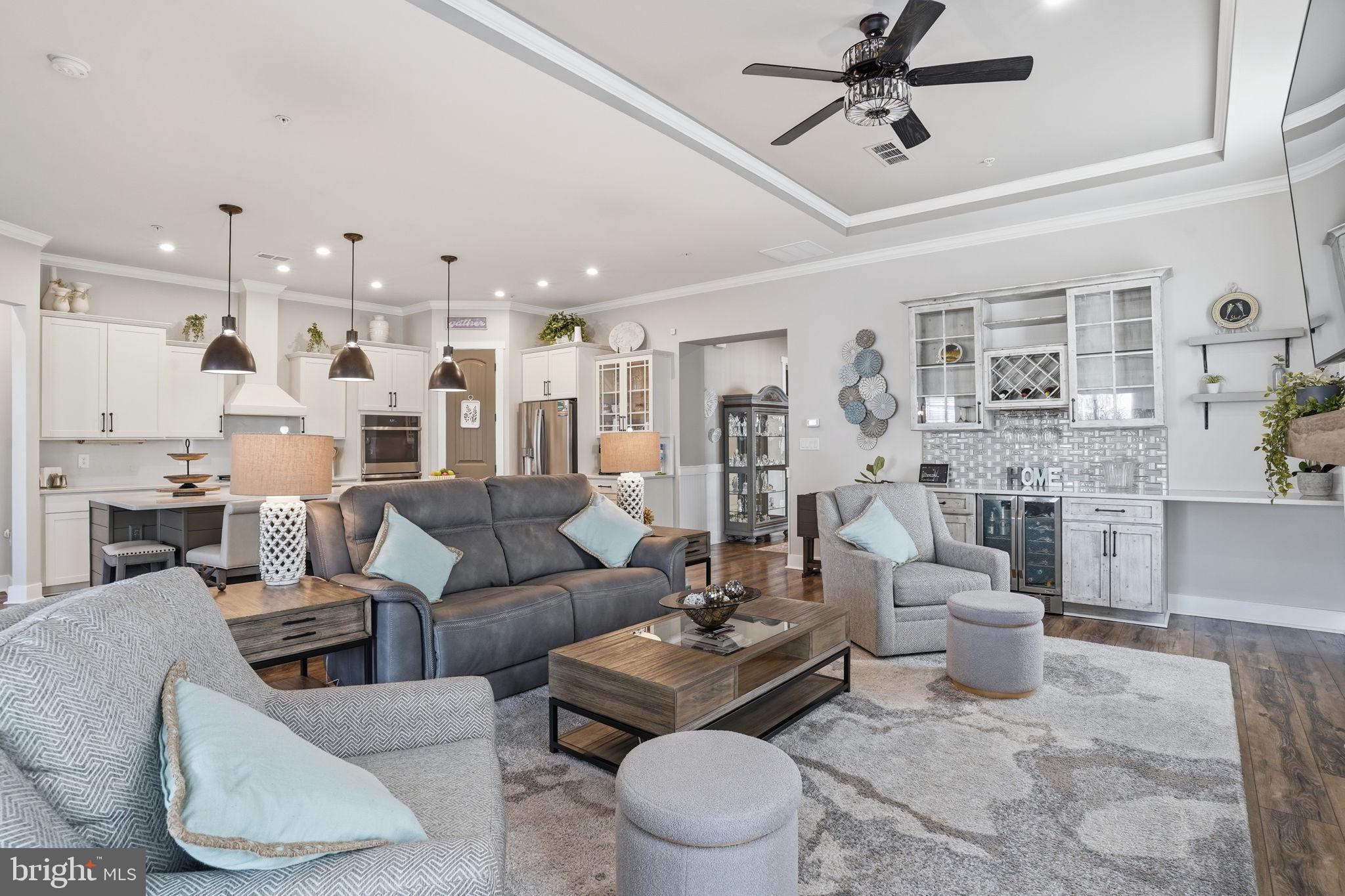 FOUR SEASONS AT KENT ISLAND - Residential
