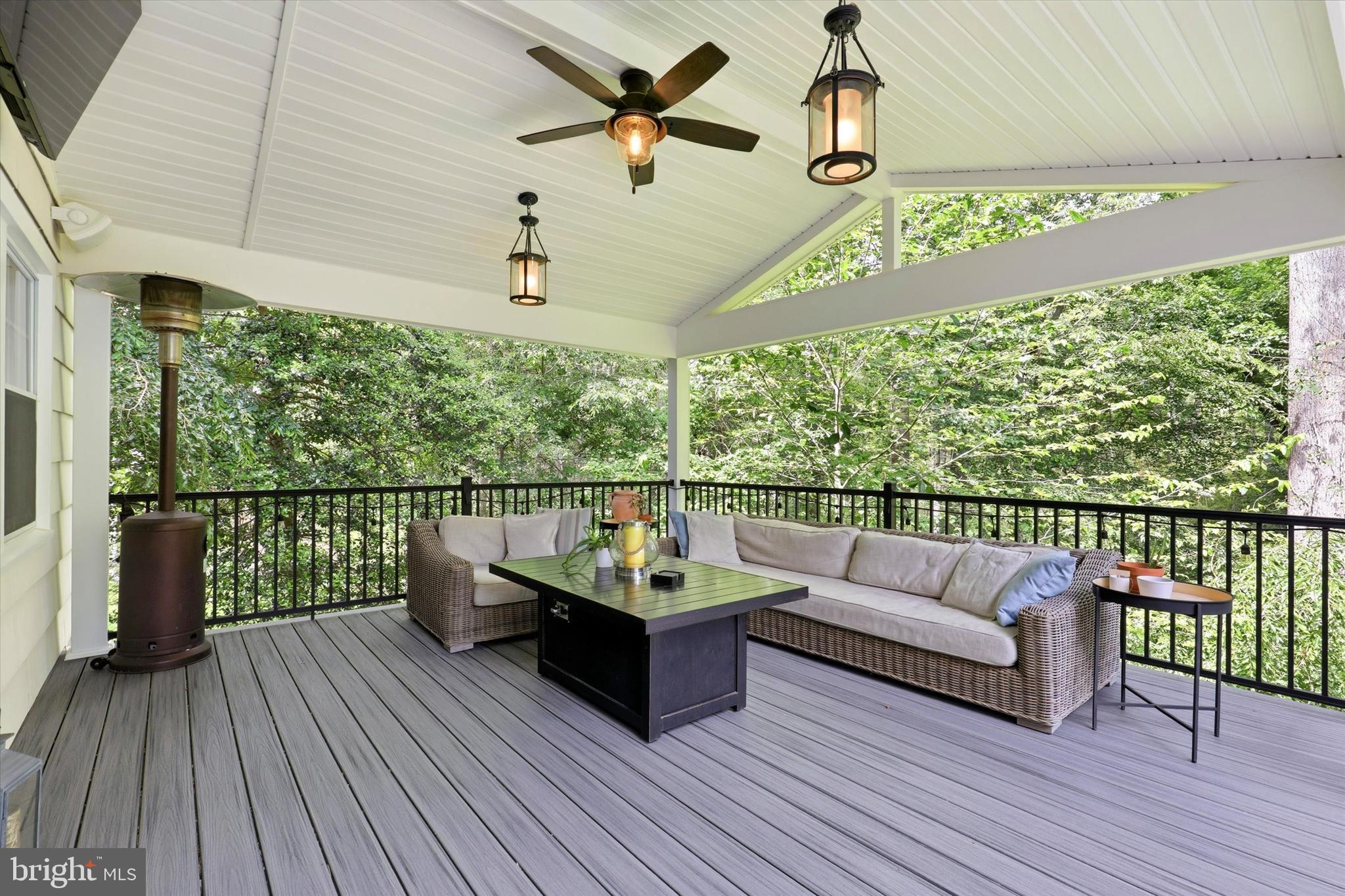 INDIAN HILL - Residential