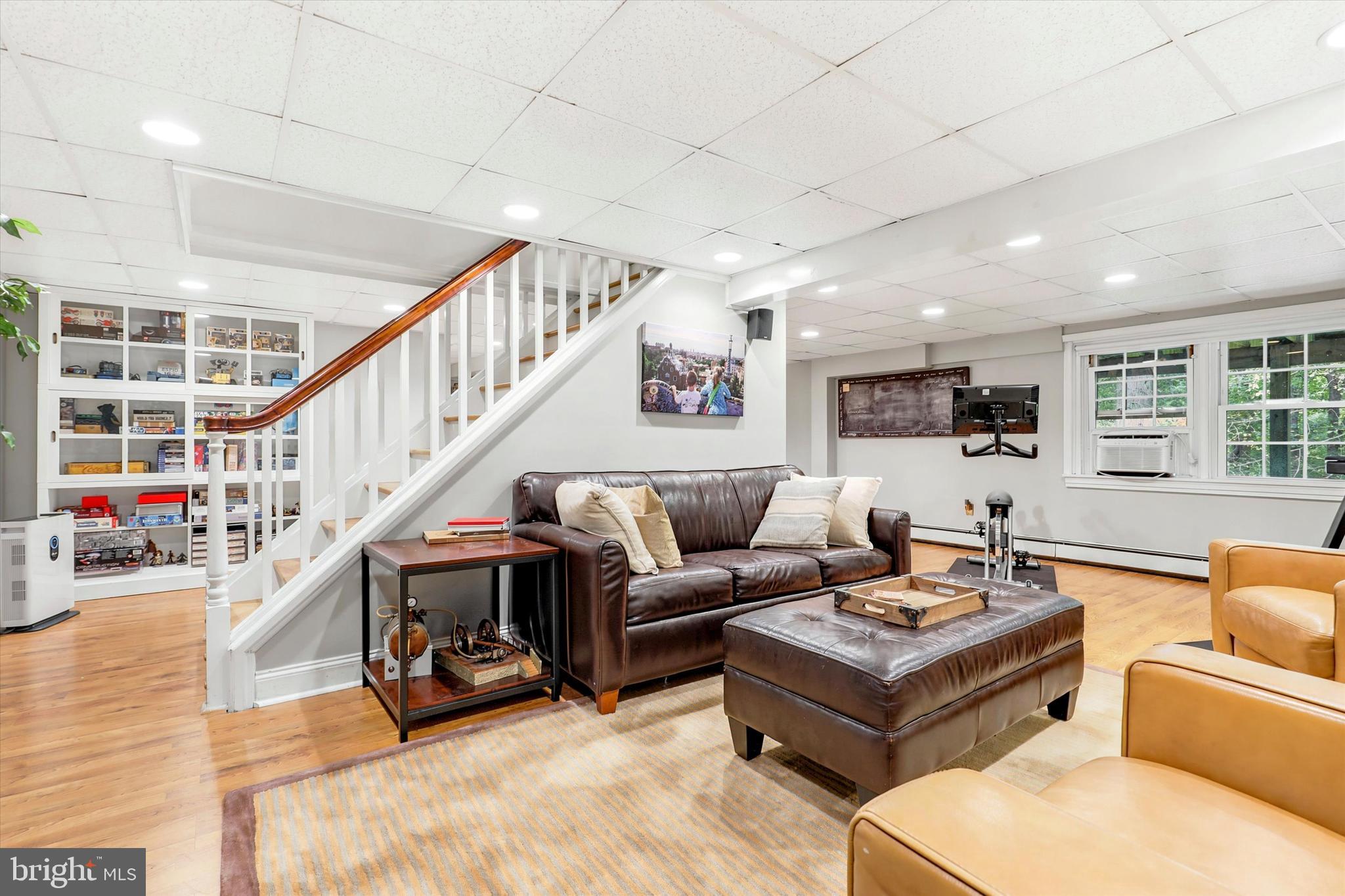 INDIAN HILL - Residential