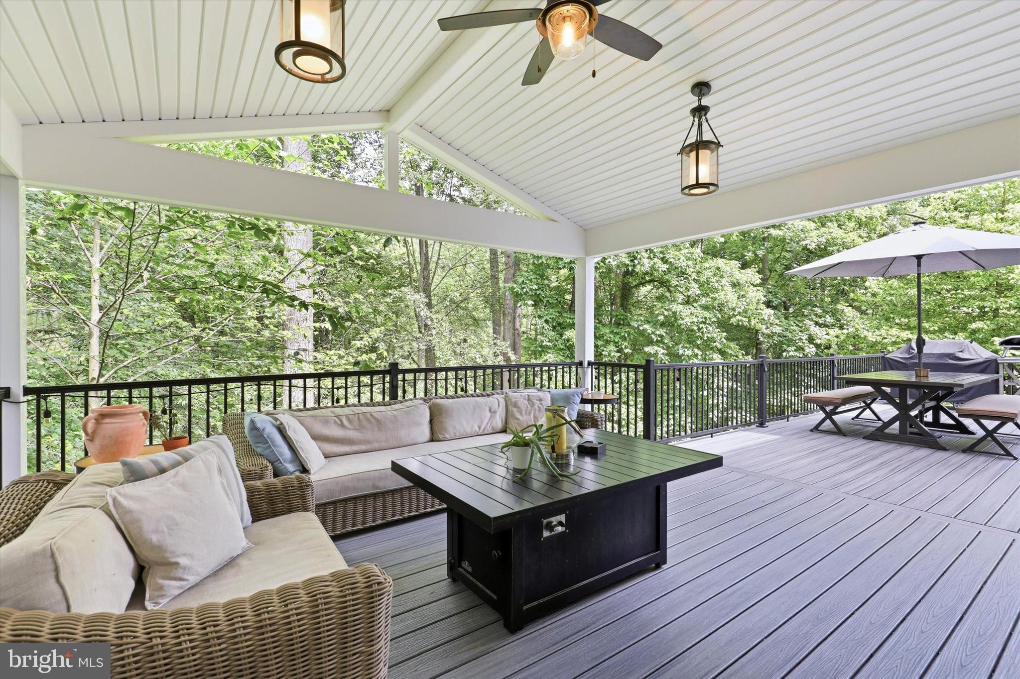 INDIAN HILL - Residential