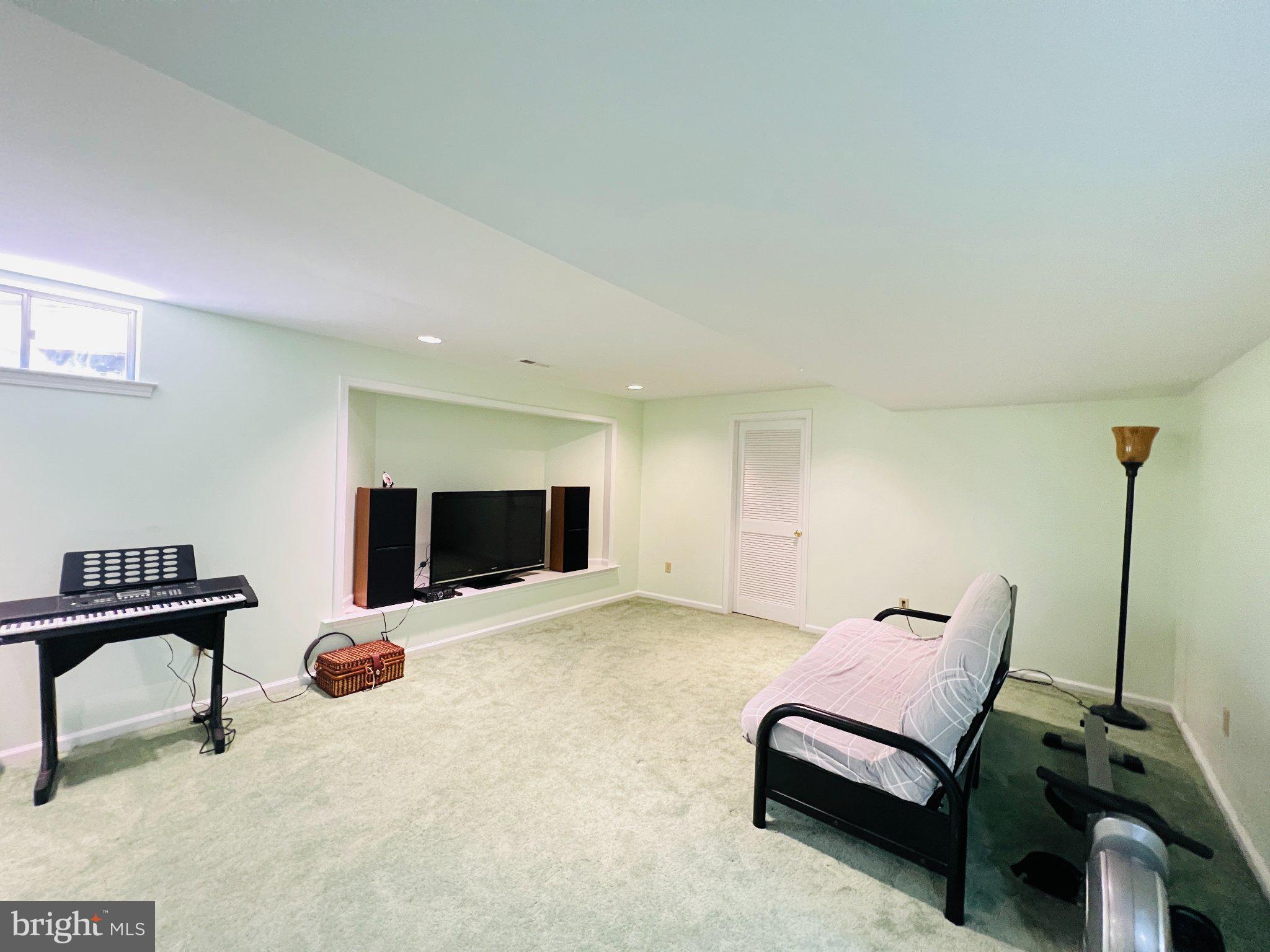 CHELSEA - Residential