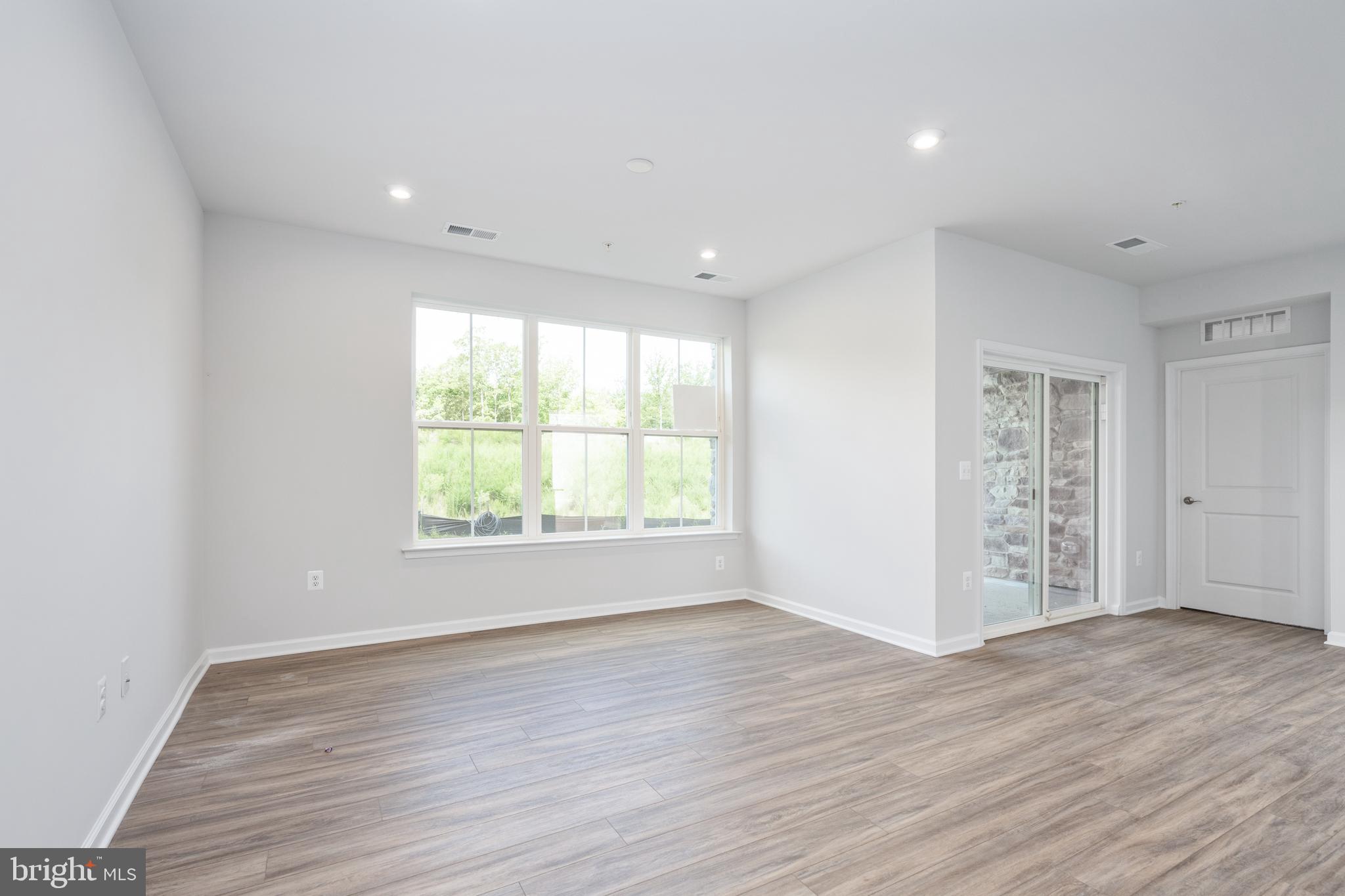 EMBREY MILL - Residential