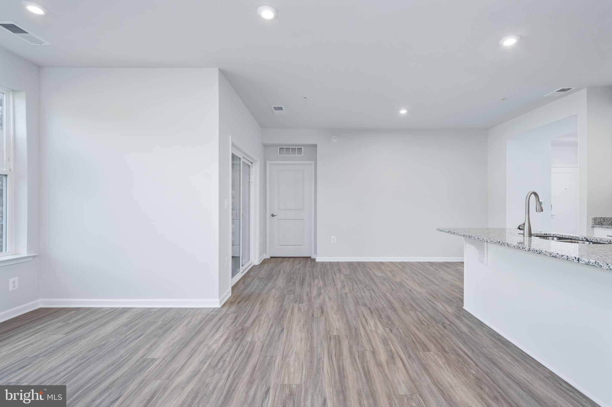EMBREY MILL - Residential