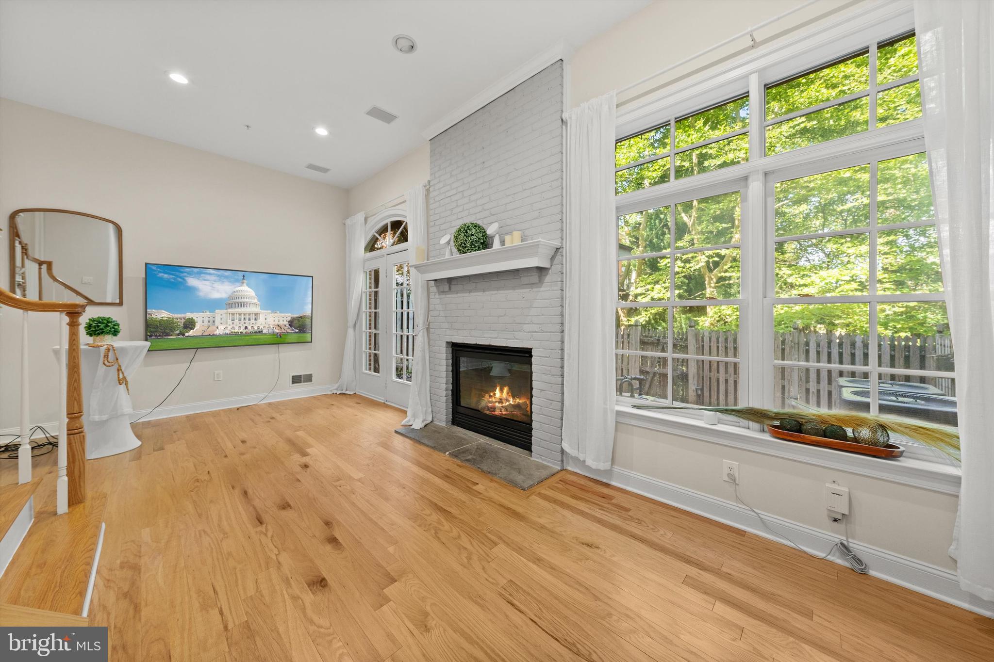 GLENBROOK VILLAGE - Residential