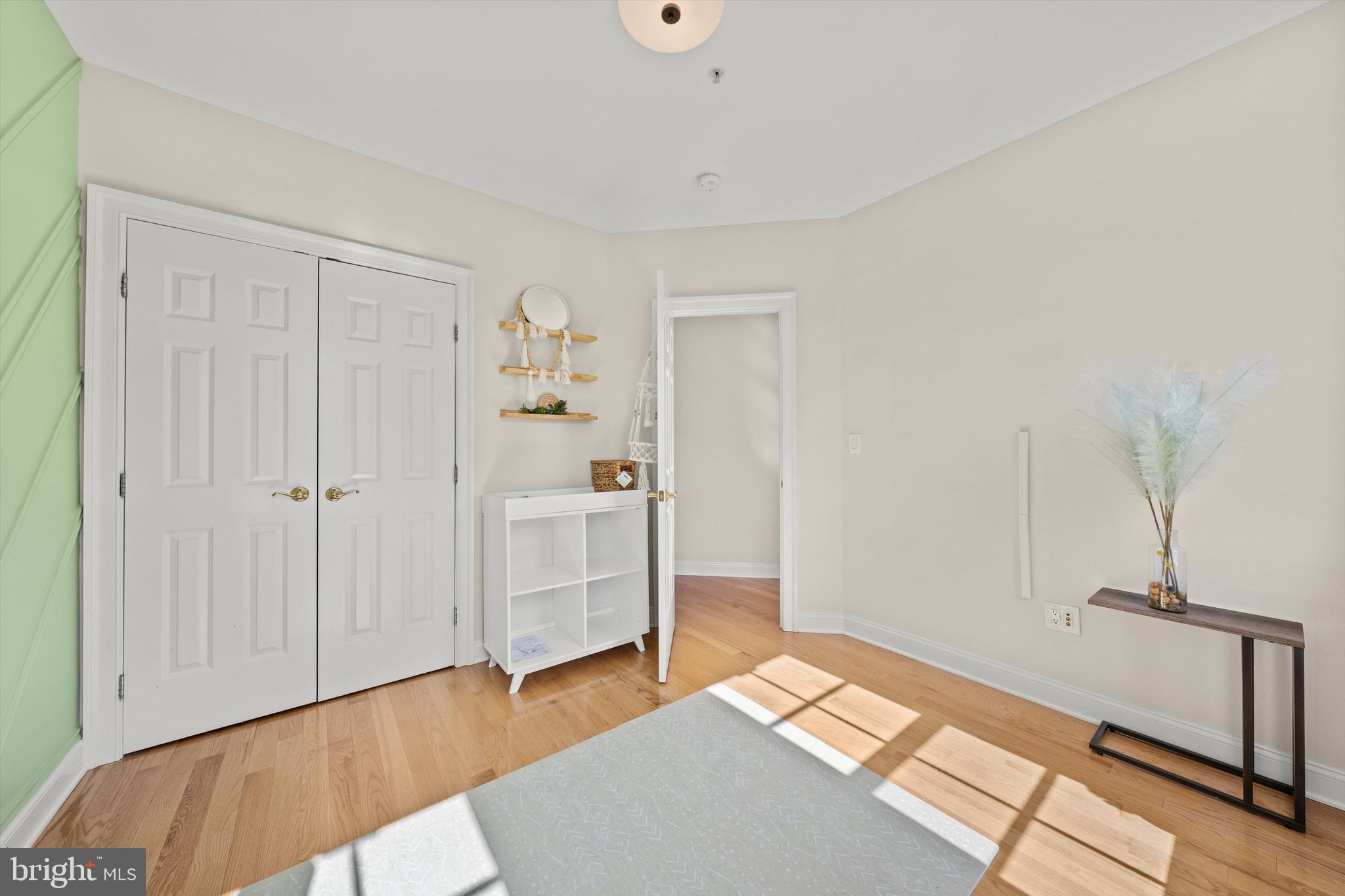 GLENBROOK VILLAGE - Residential
