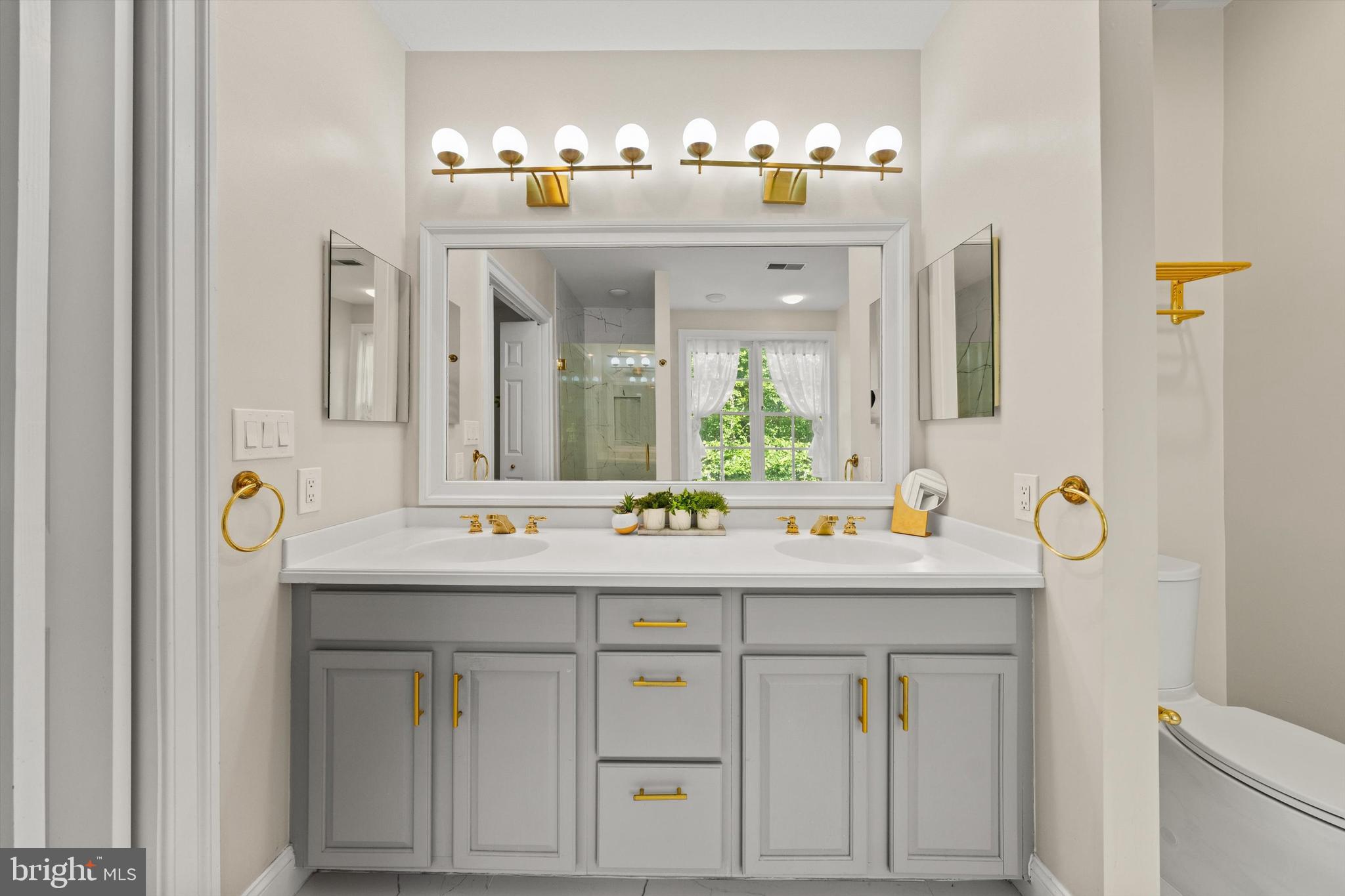 GLENBROOK VILLAGE - Residential