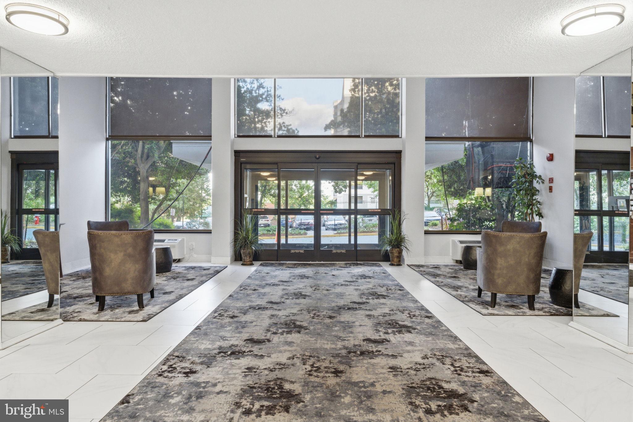 HUNTING CREEK CLUB CONDOMINIUMS - Residential