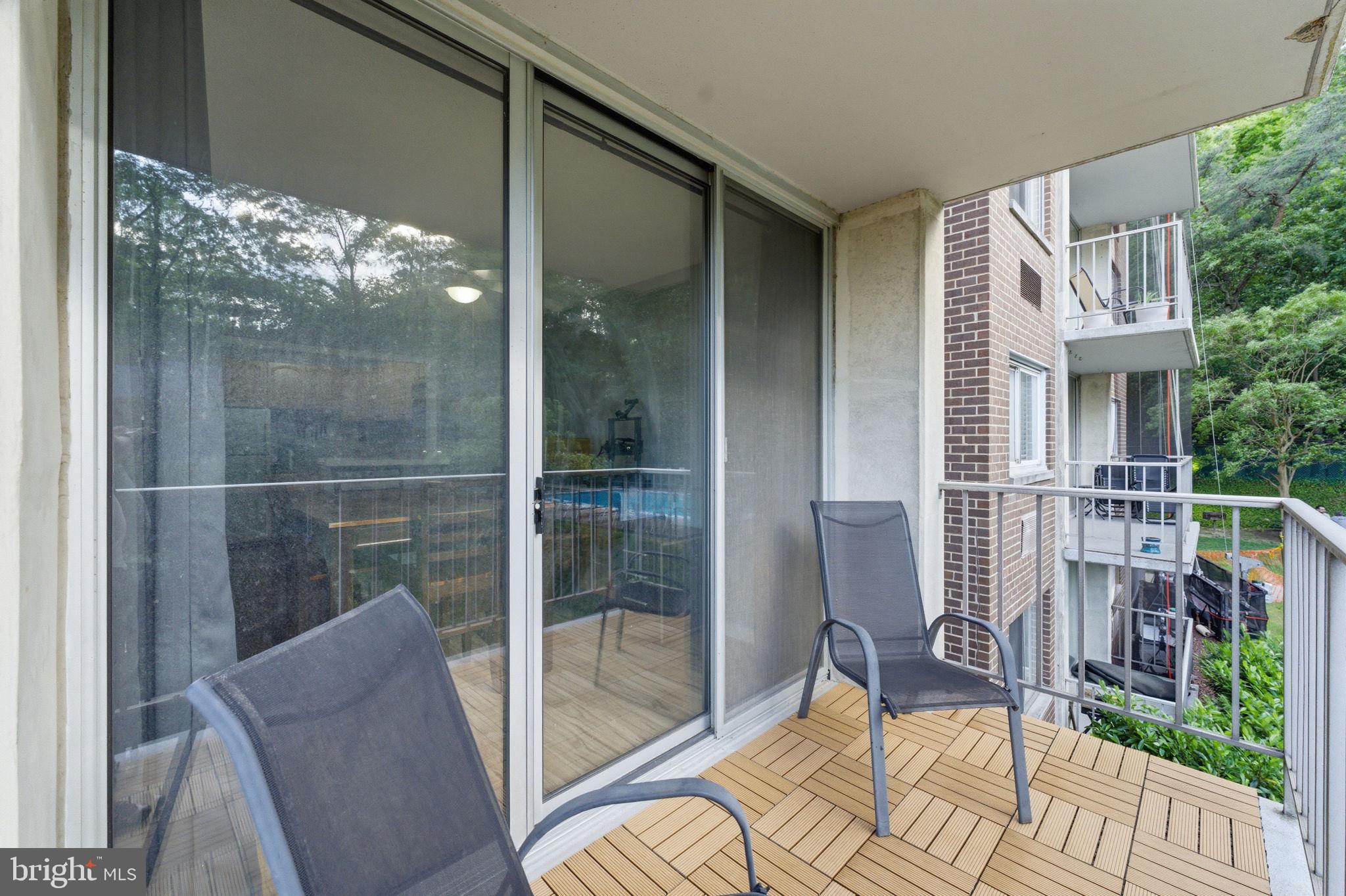 HUNTING CREEK CLUB CONDOMINIUMS - Residential