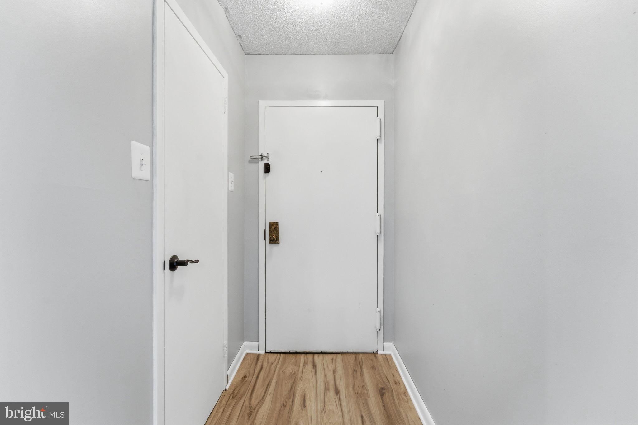 HUNTING CREEK CLUB CONDOMINIUMS - Residential