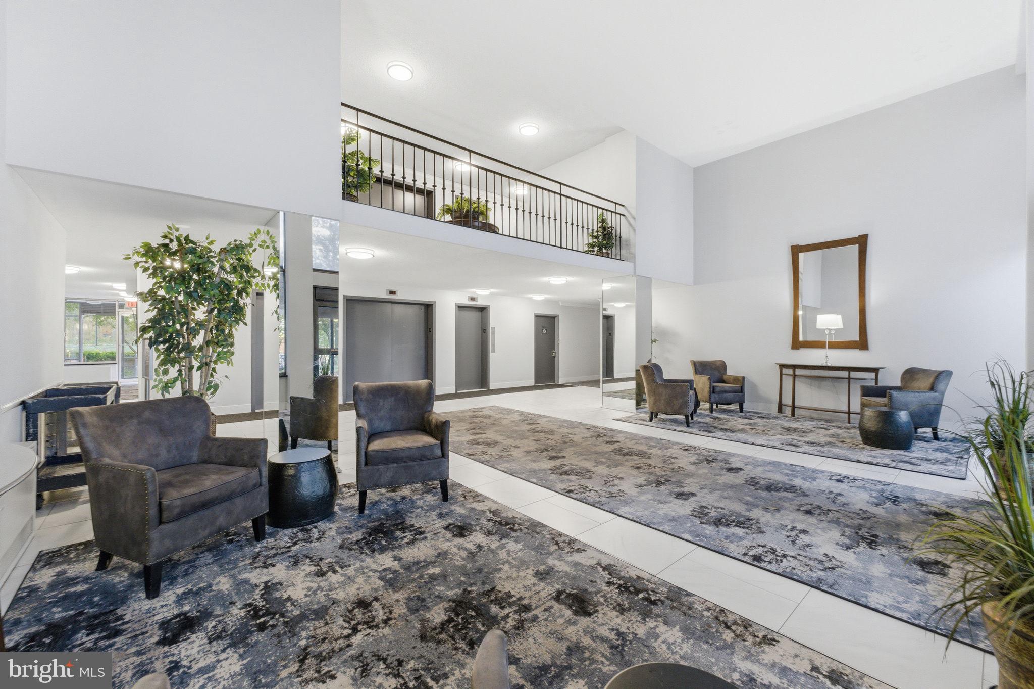 HUNTING CREEK CLUB CONDOMINIUMS - Residential