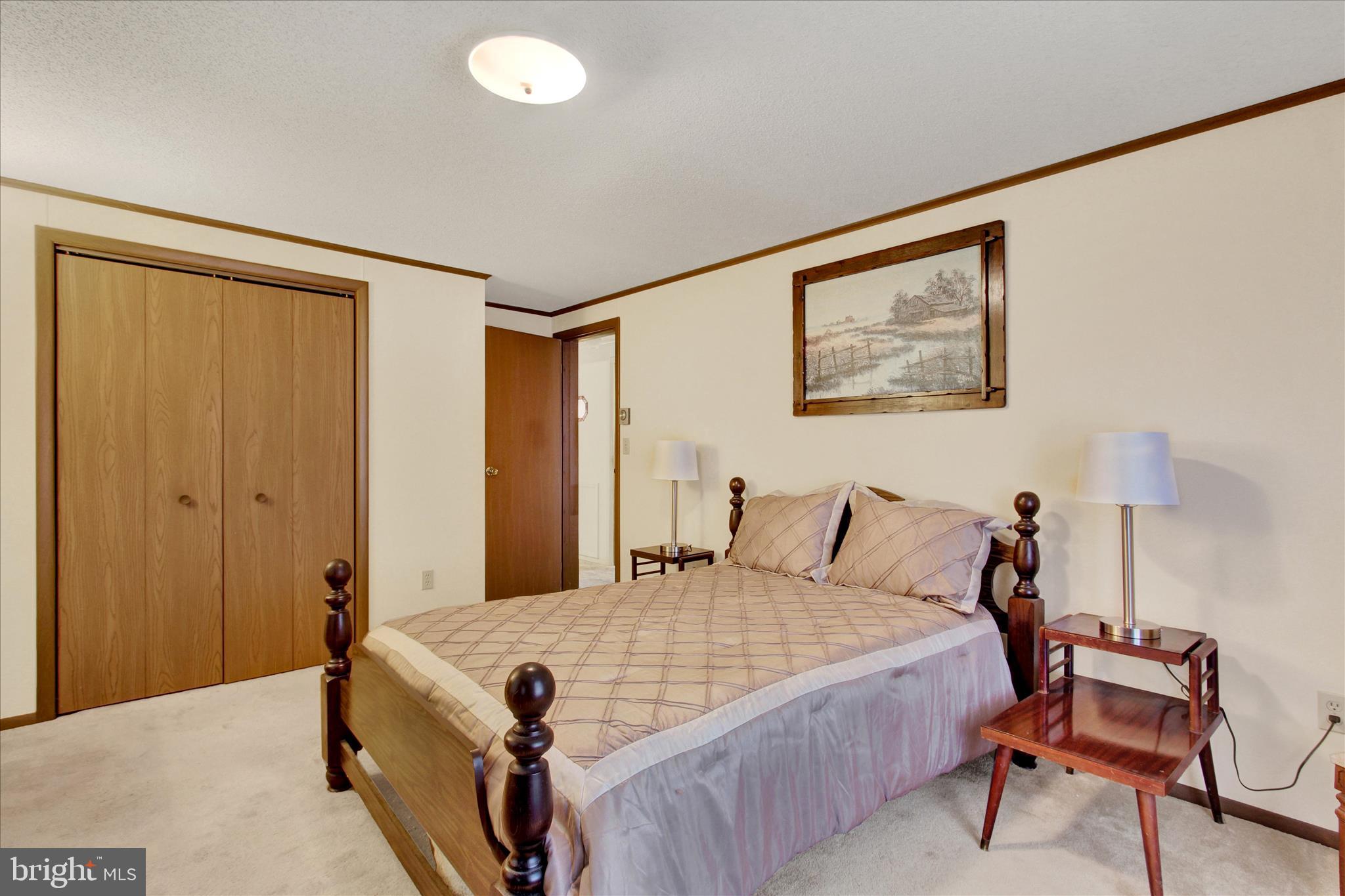 OXFORD ESTATES - Residential