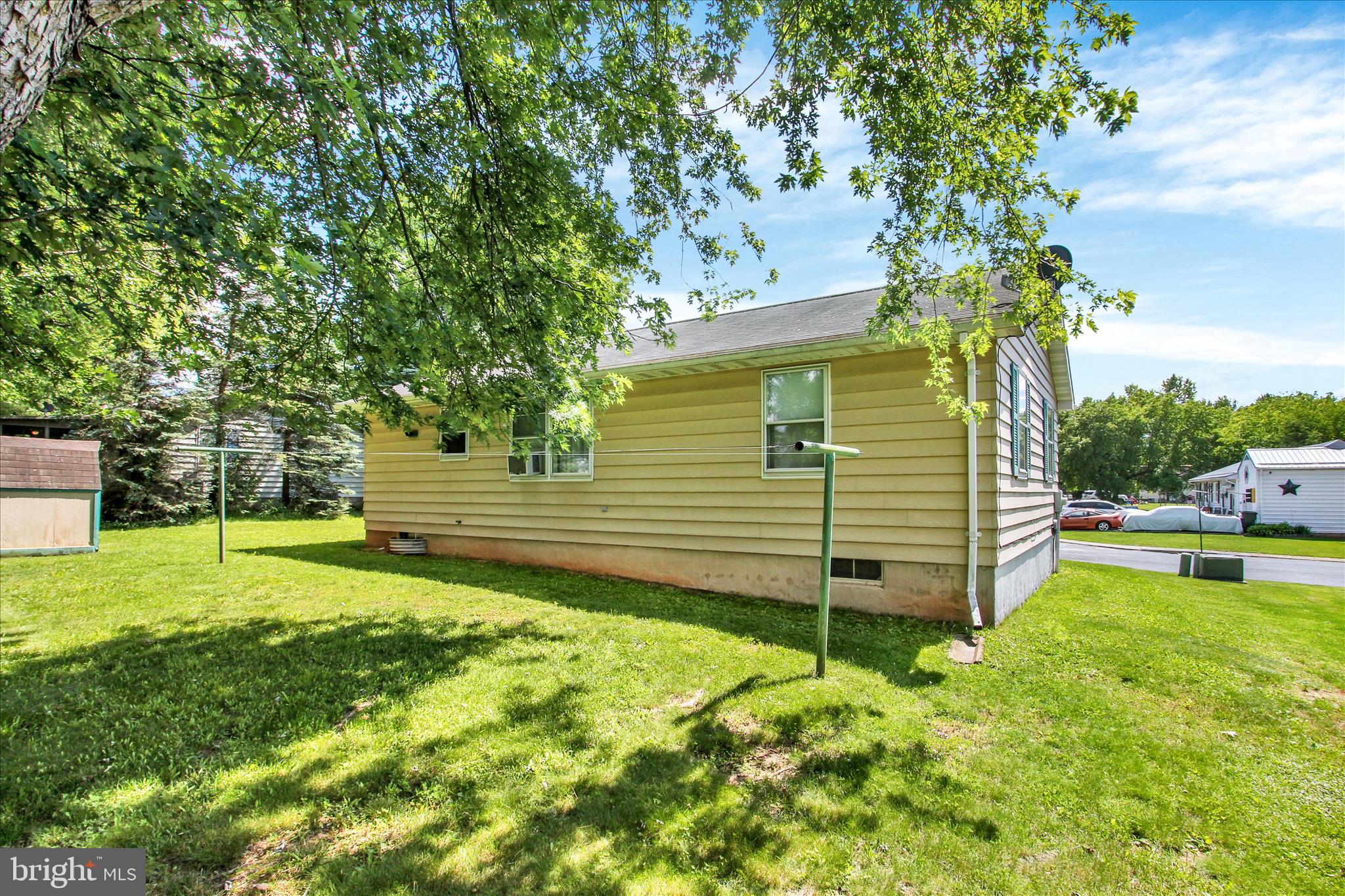 OXFORD ESTATES - Residential