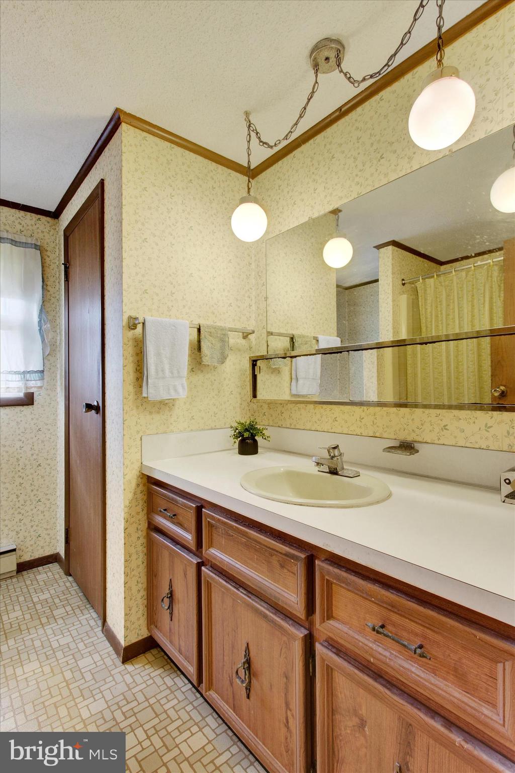 OXFORD ESTATES - Residential