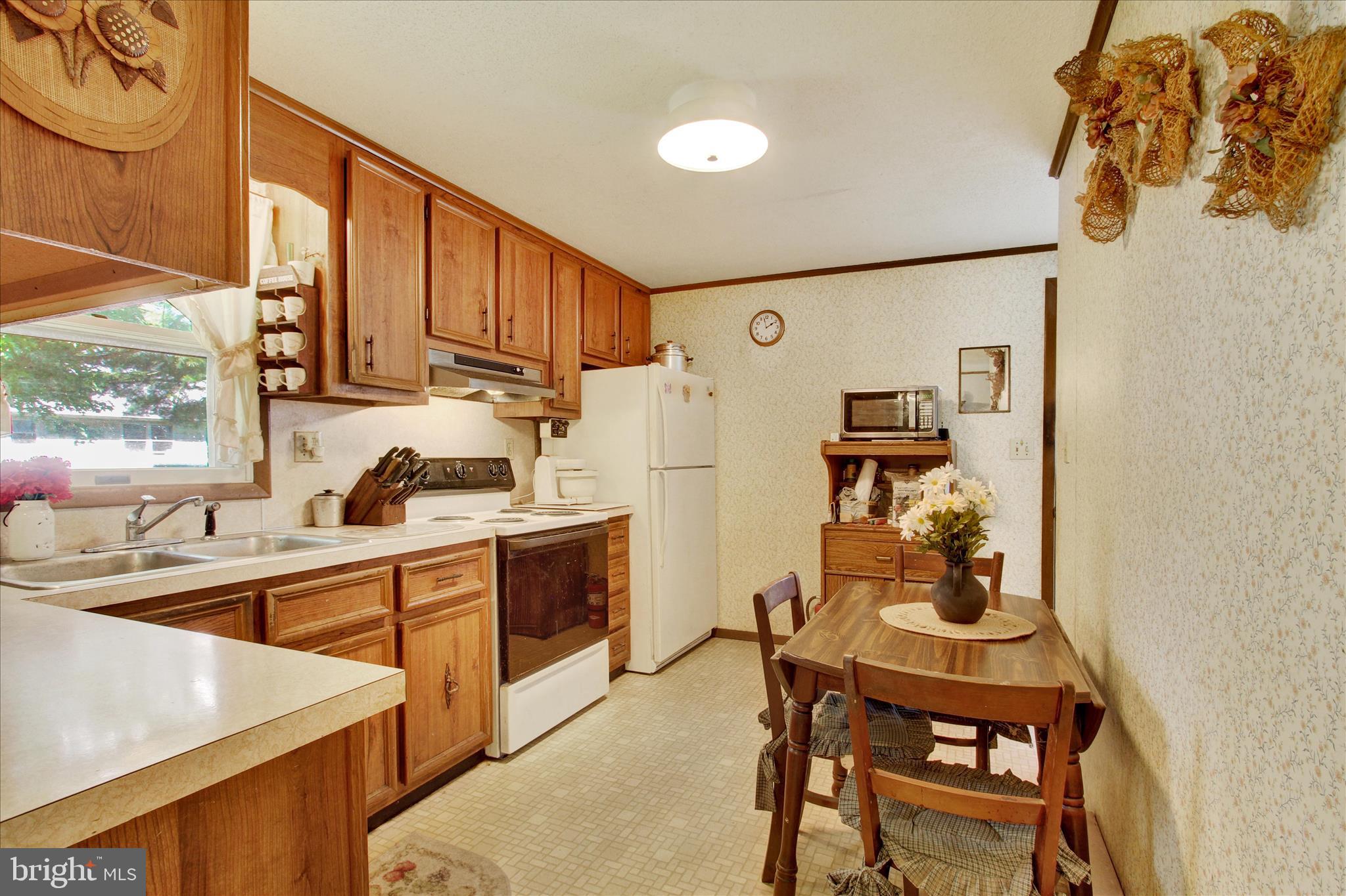 OXFORD ESTATES - Residential