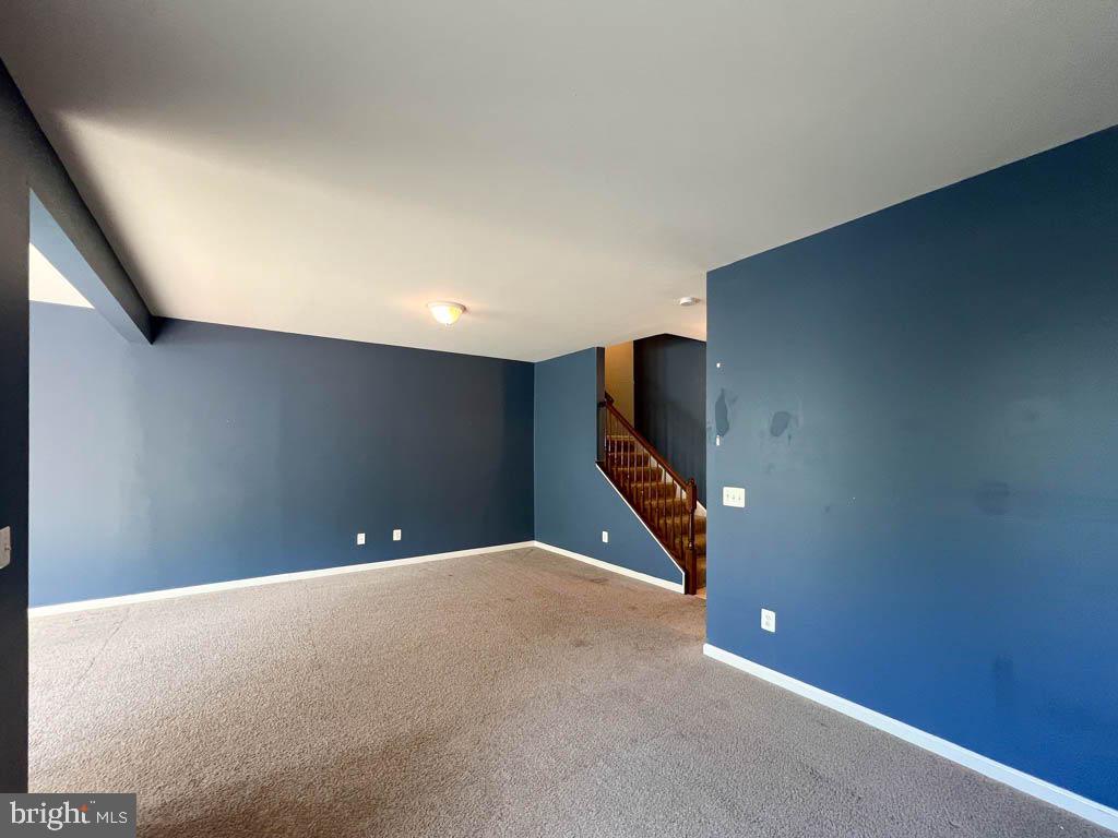 COLONIAL FORGE - Residential Lease