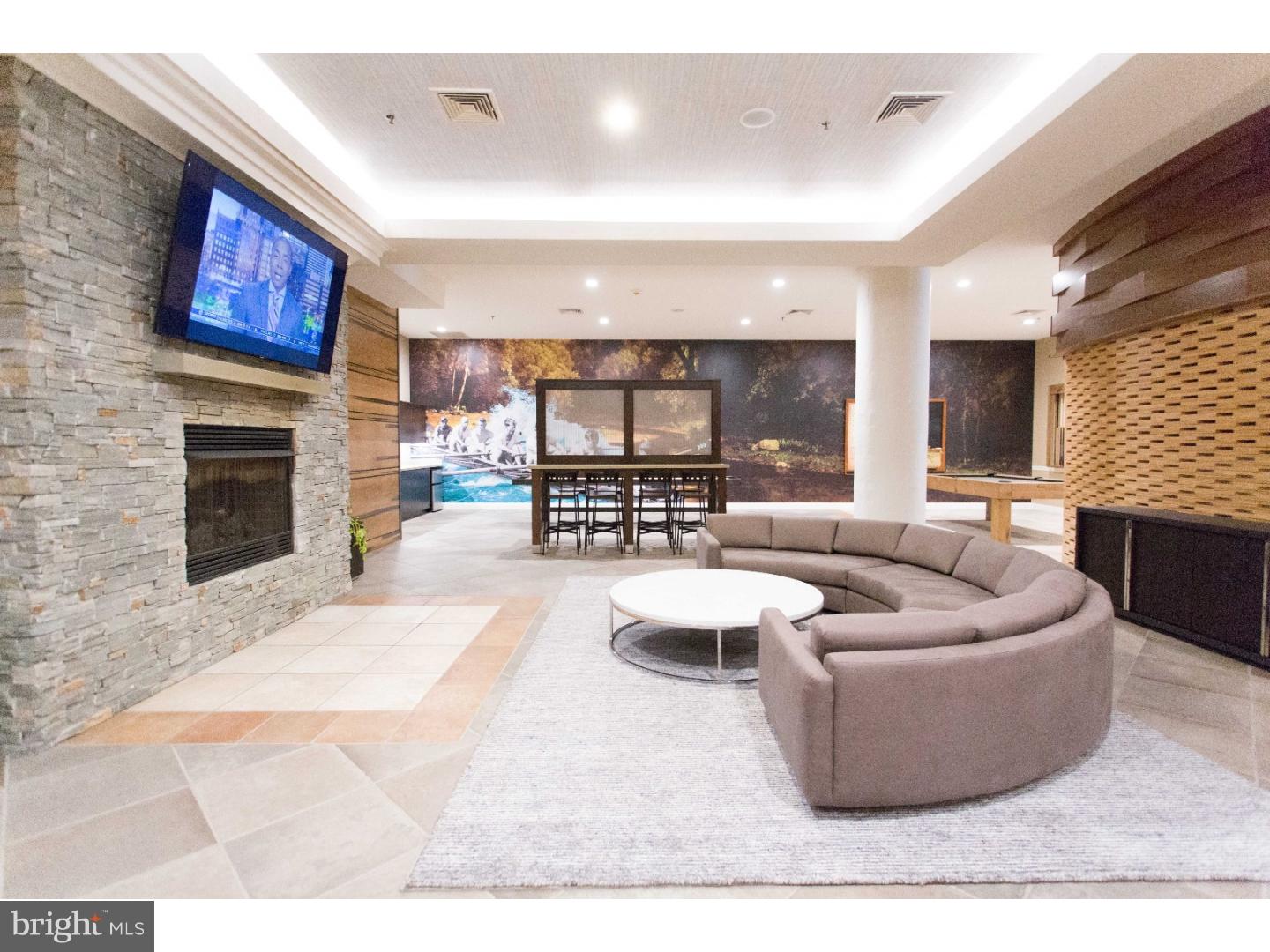 CHINATOWN - Residential Lease