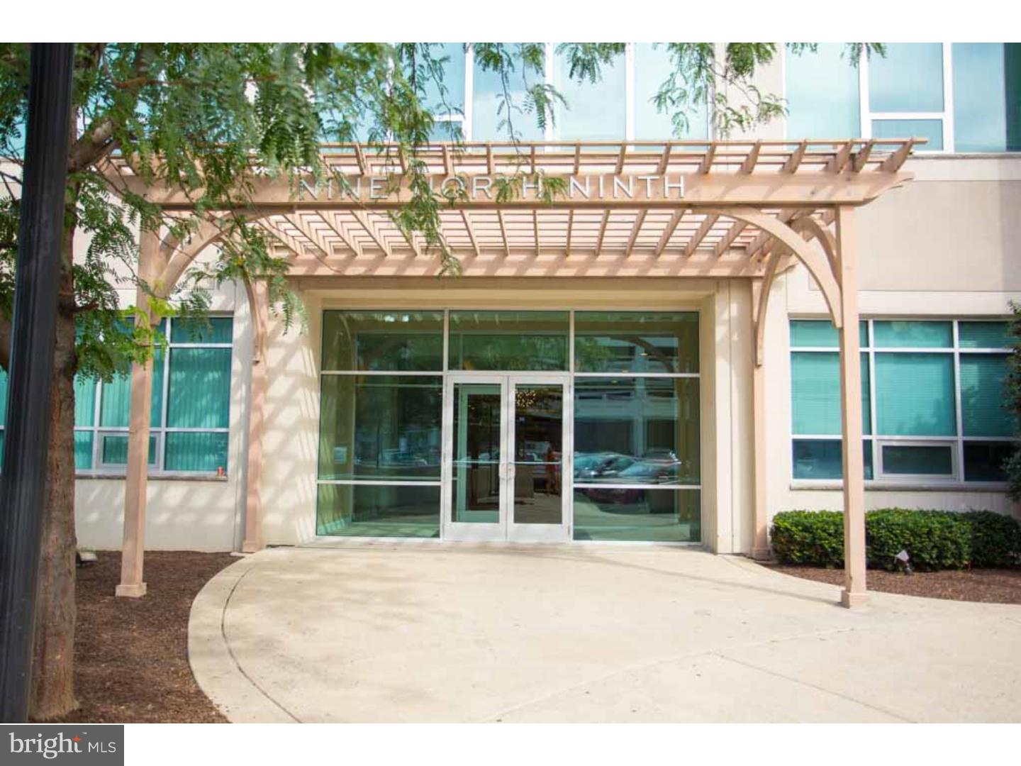 CHINATOWN - Residential Lease