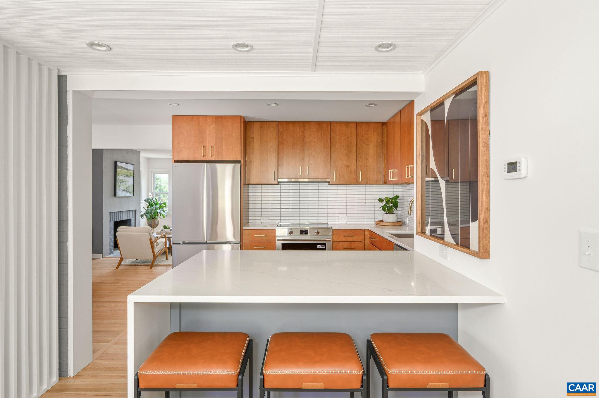 LOCUST GROVE - Residential