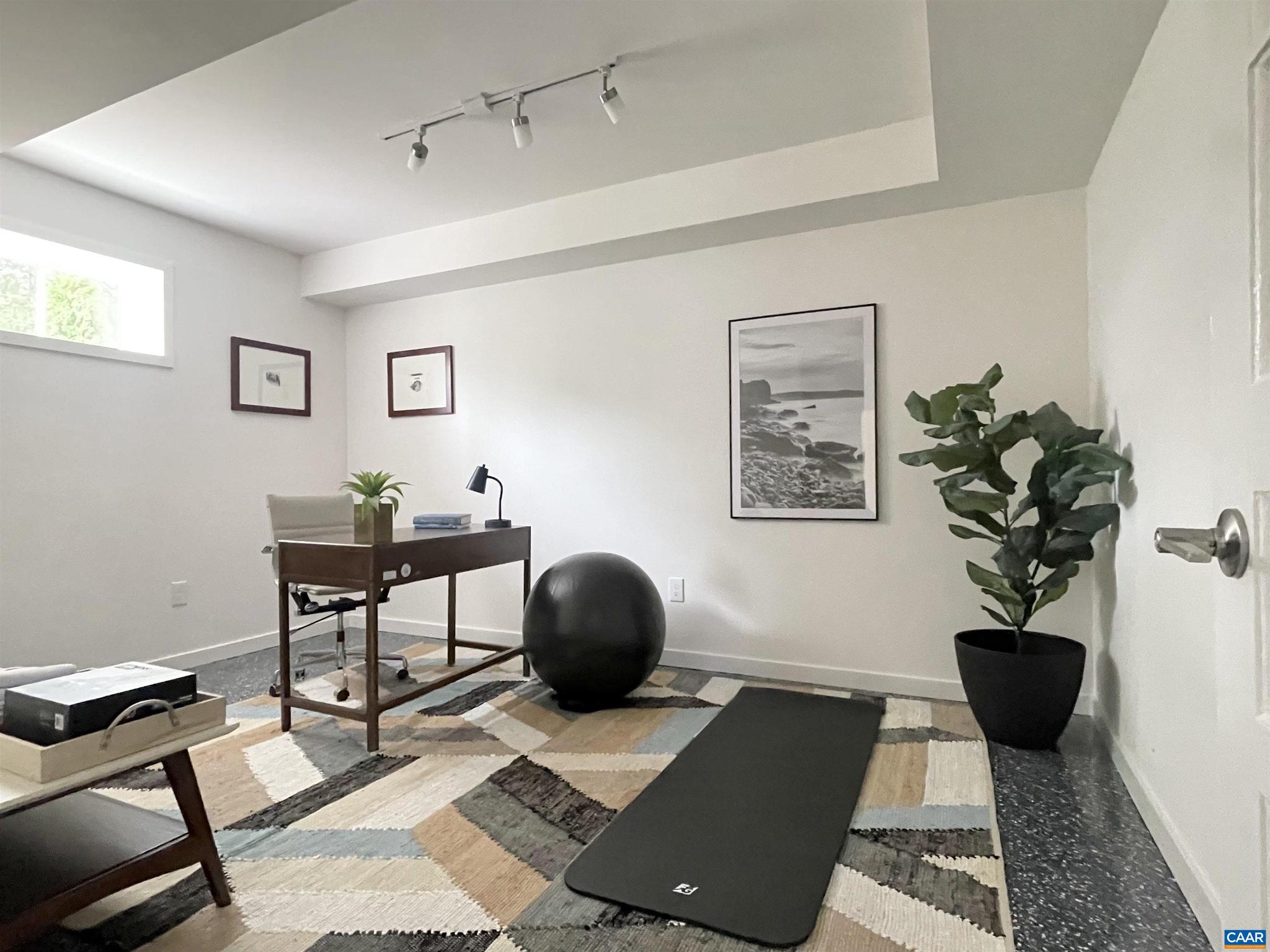 LOCUST GROVE - Residential