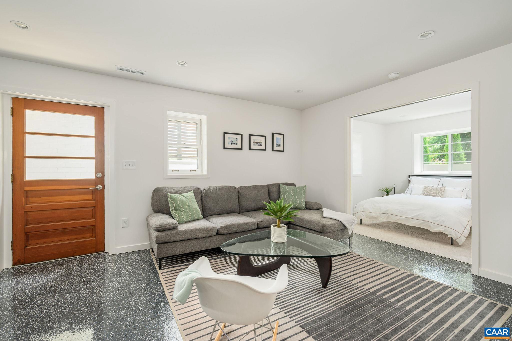 LOCUST GROVE - Residential