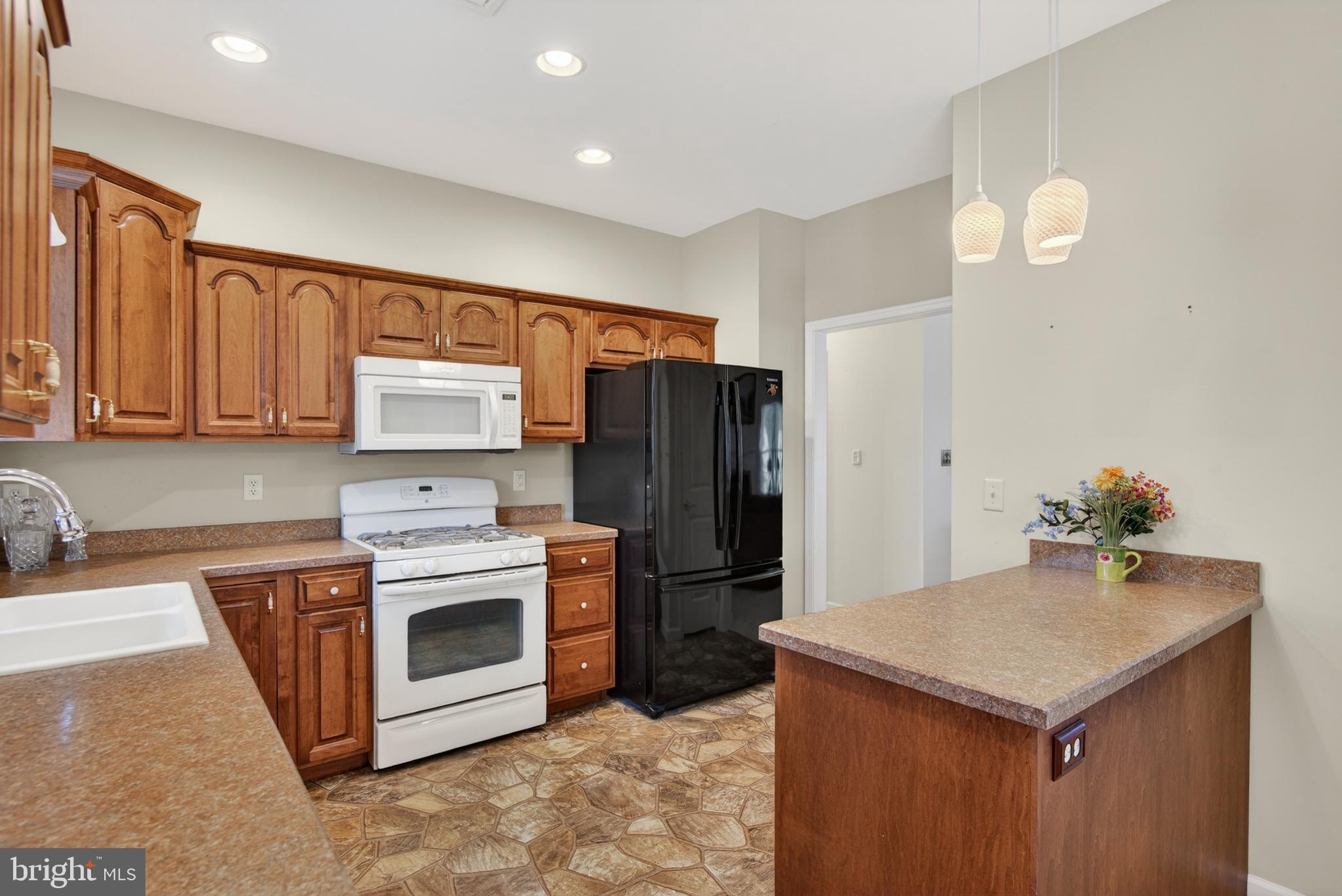BROOKSHIRE - Residential