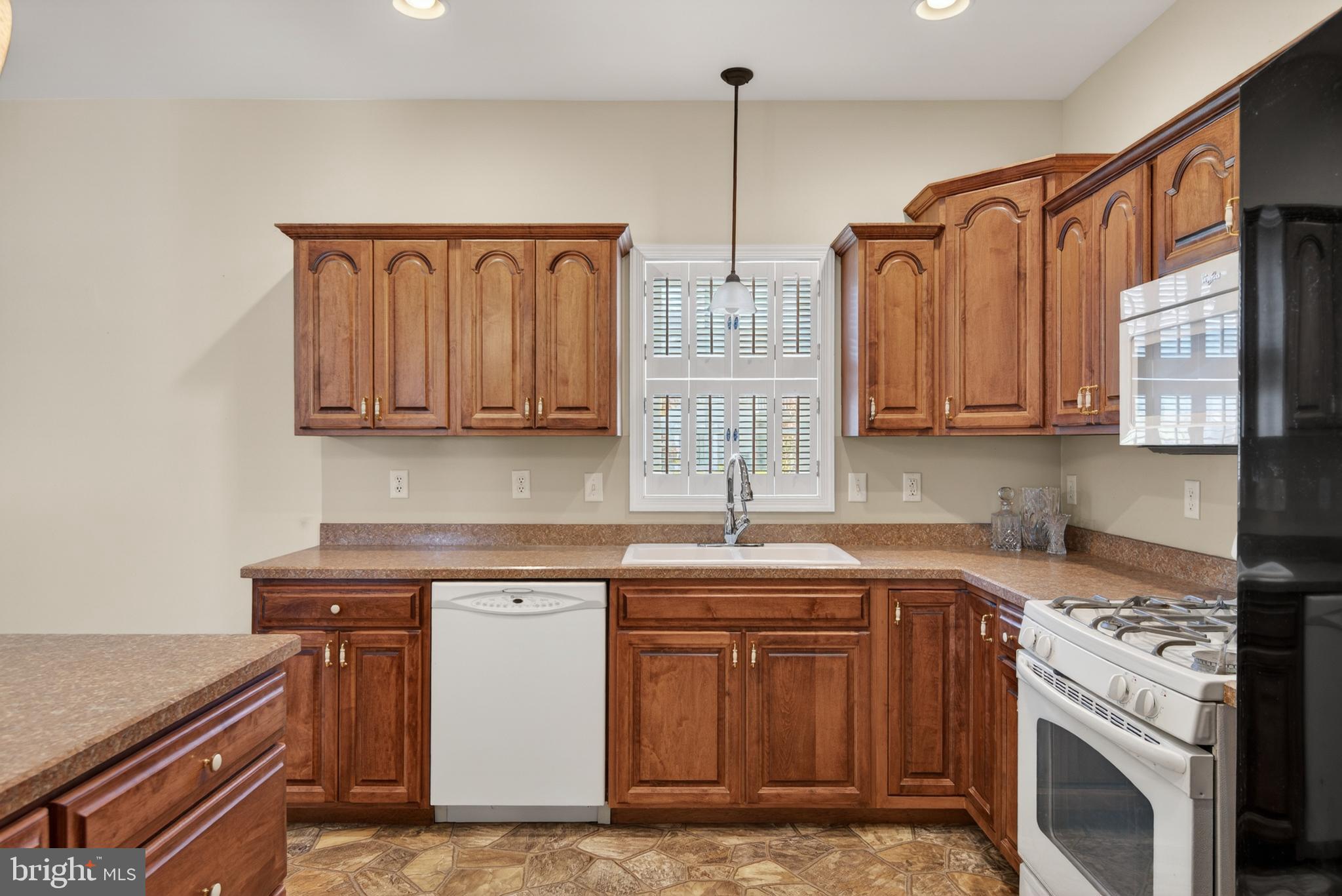 BROOKSHIRE - Residential