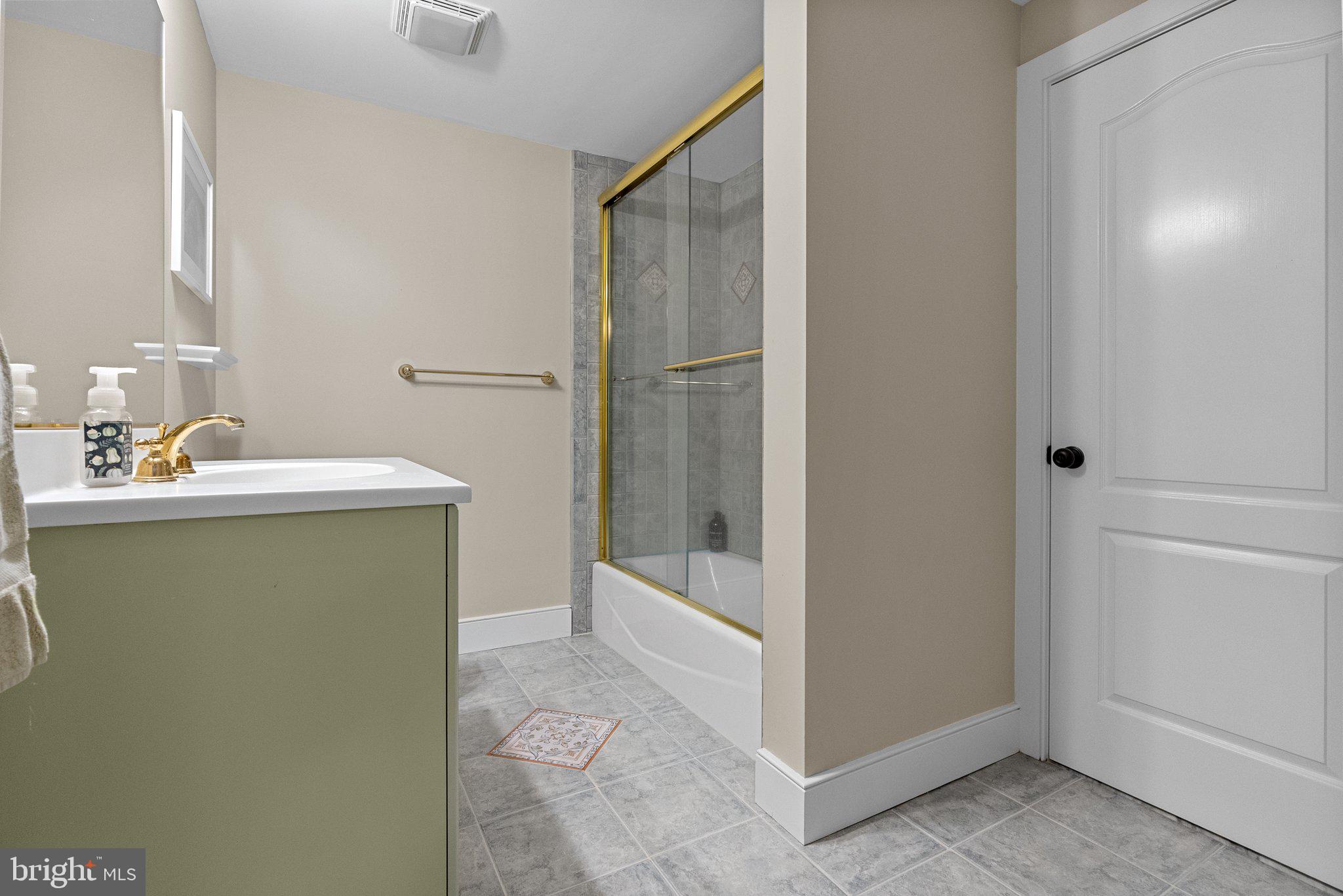 ELY FARM - Residential
